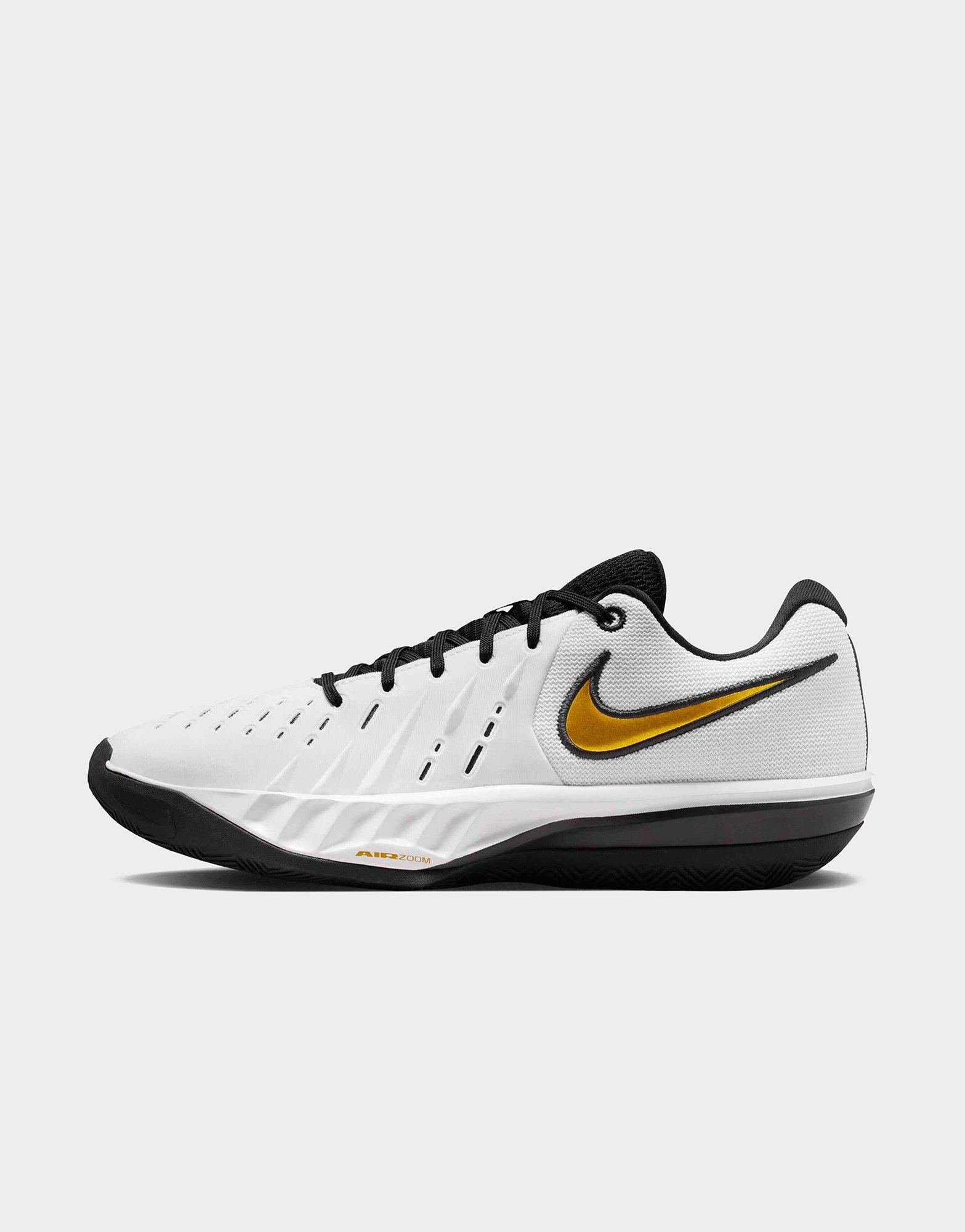 Nike BASKETBALL SHOES G.T.