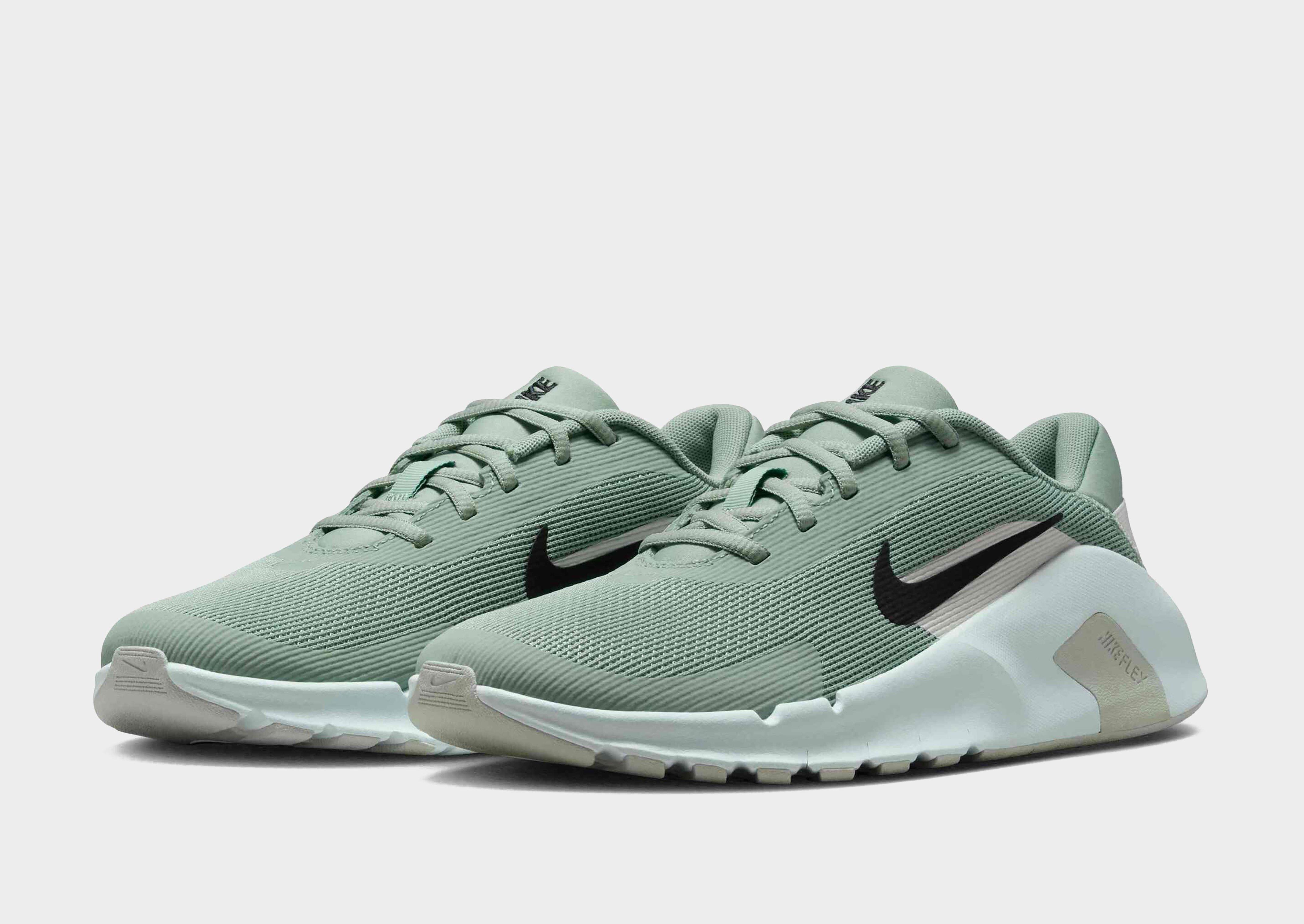 Nike WOMEN'S WORKOUT SHOES