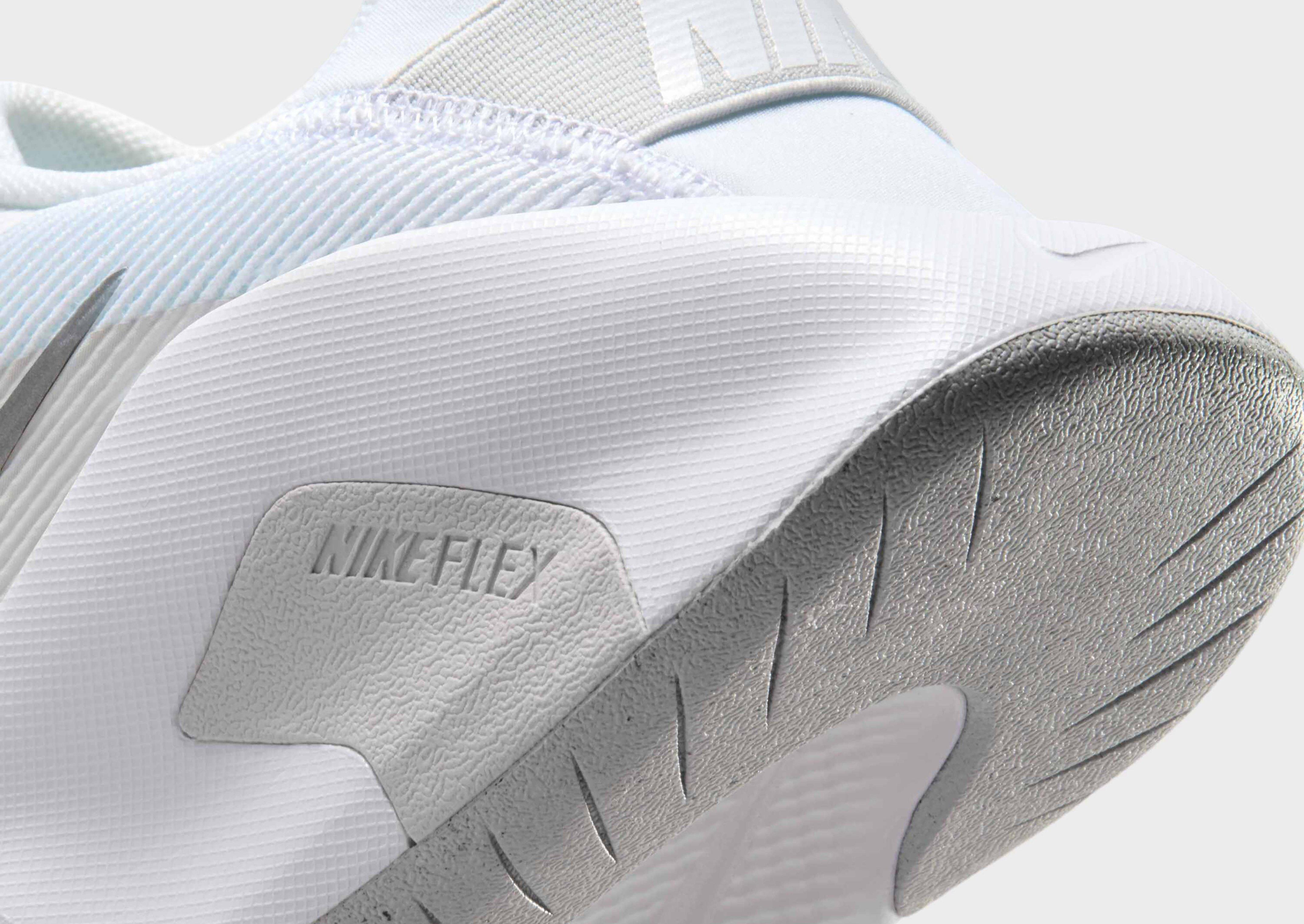 Nike WOMEN'S WORKOUT SHOES