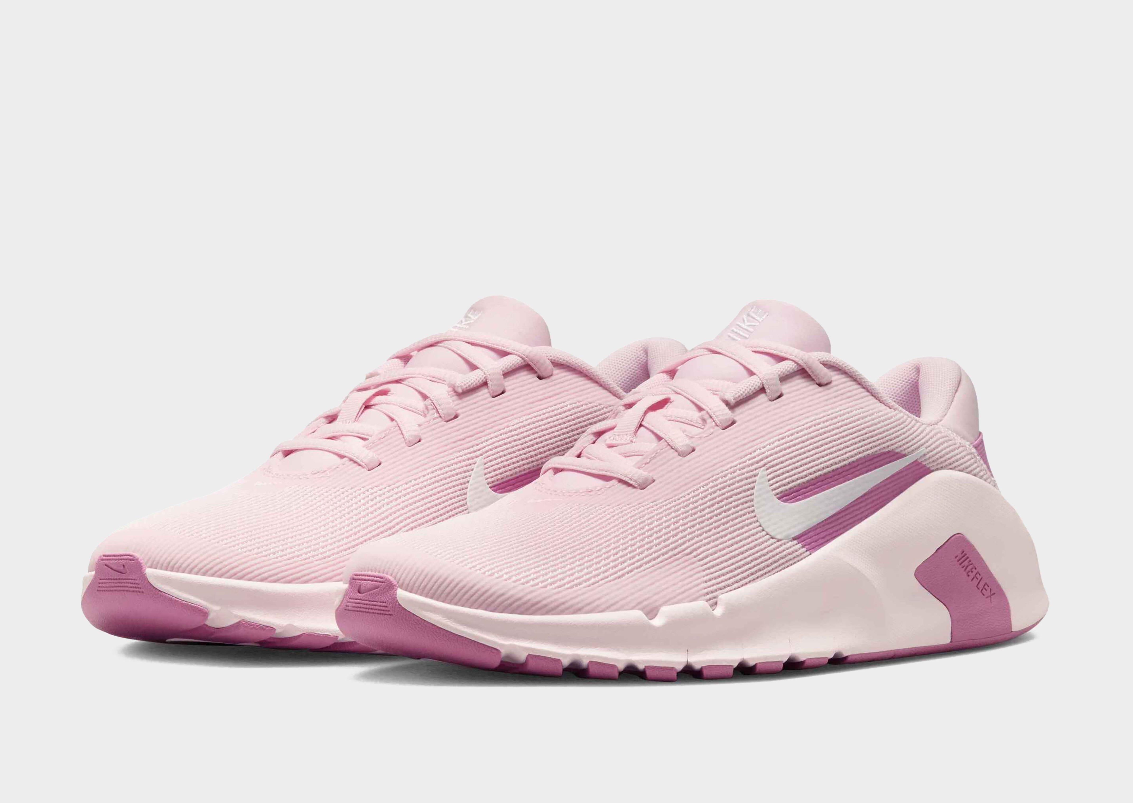 Nike WOMEN'S WORKOUT SHOES