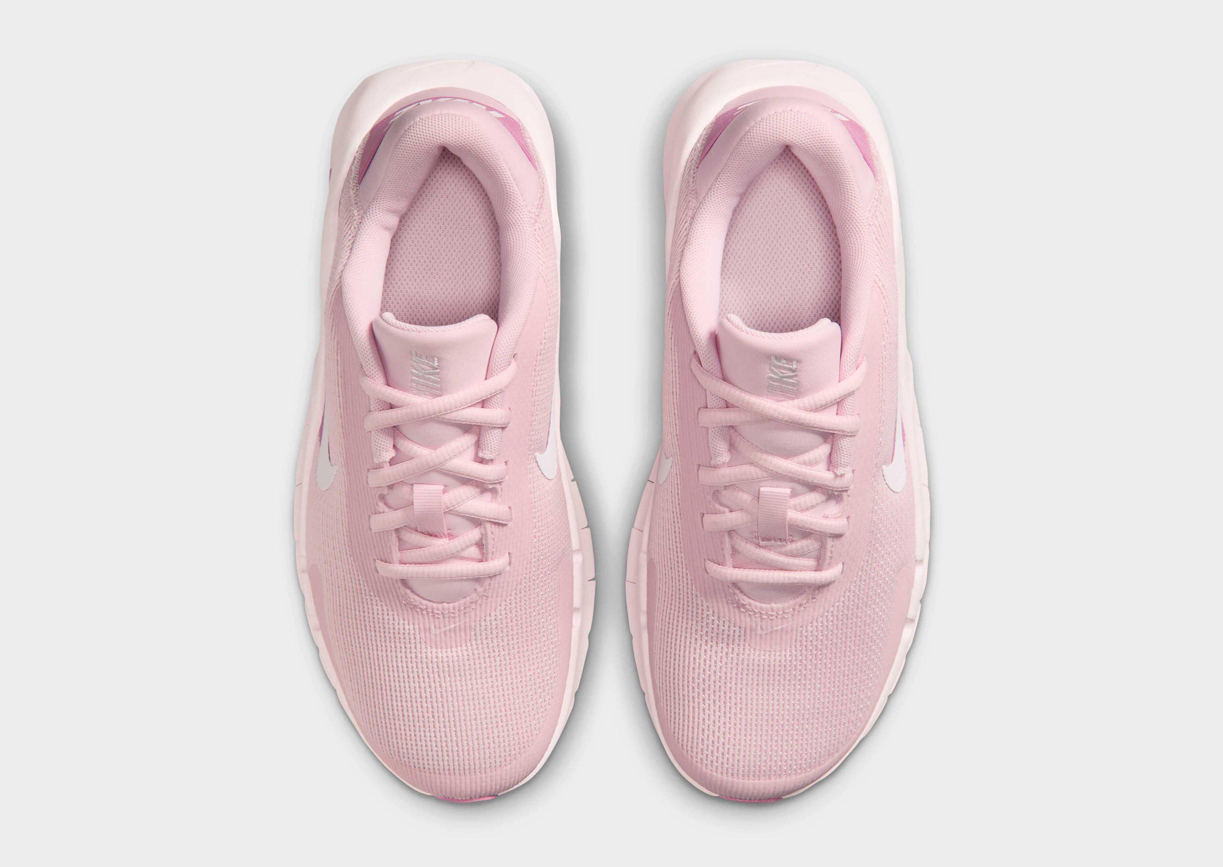 Nike WOMEN'S WORKOUT SHOES