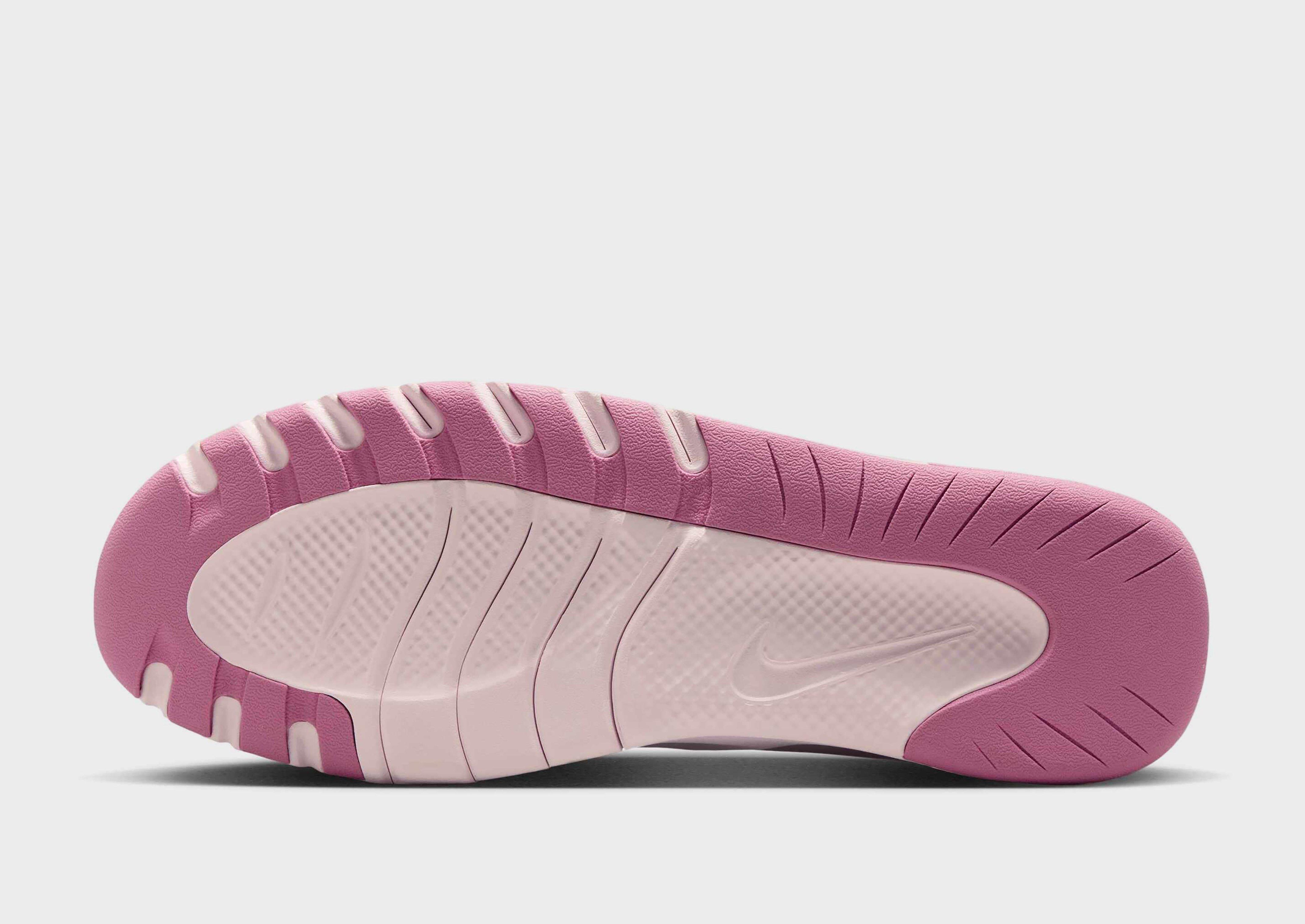 Nike WOMEN'S WORKOUT SHOES