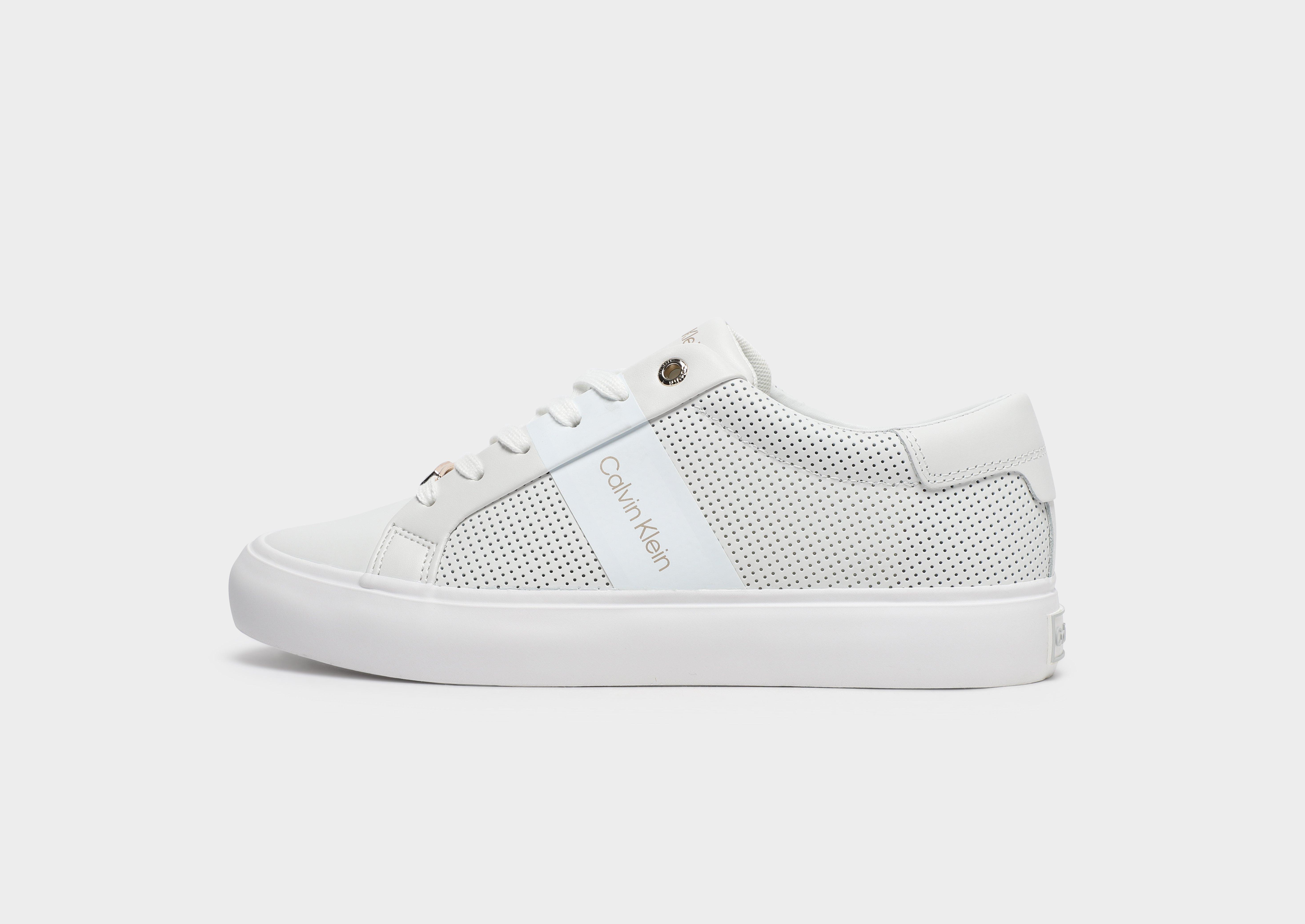 carvela jumping navy