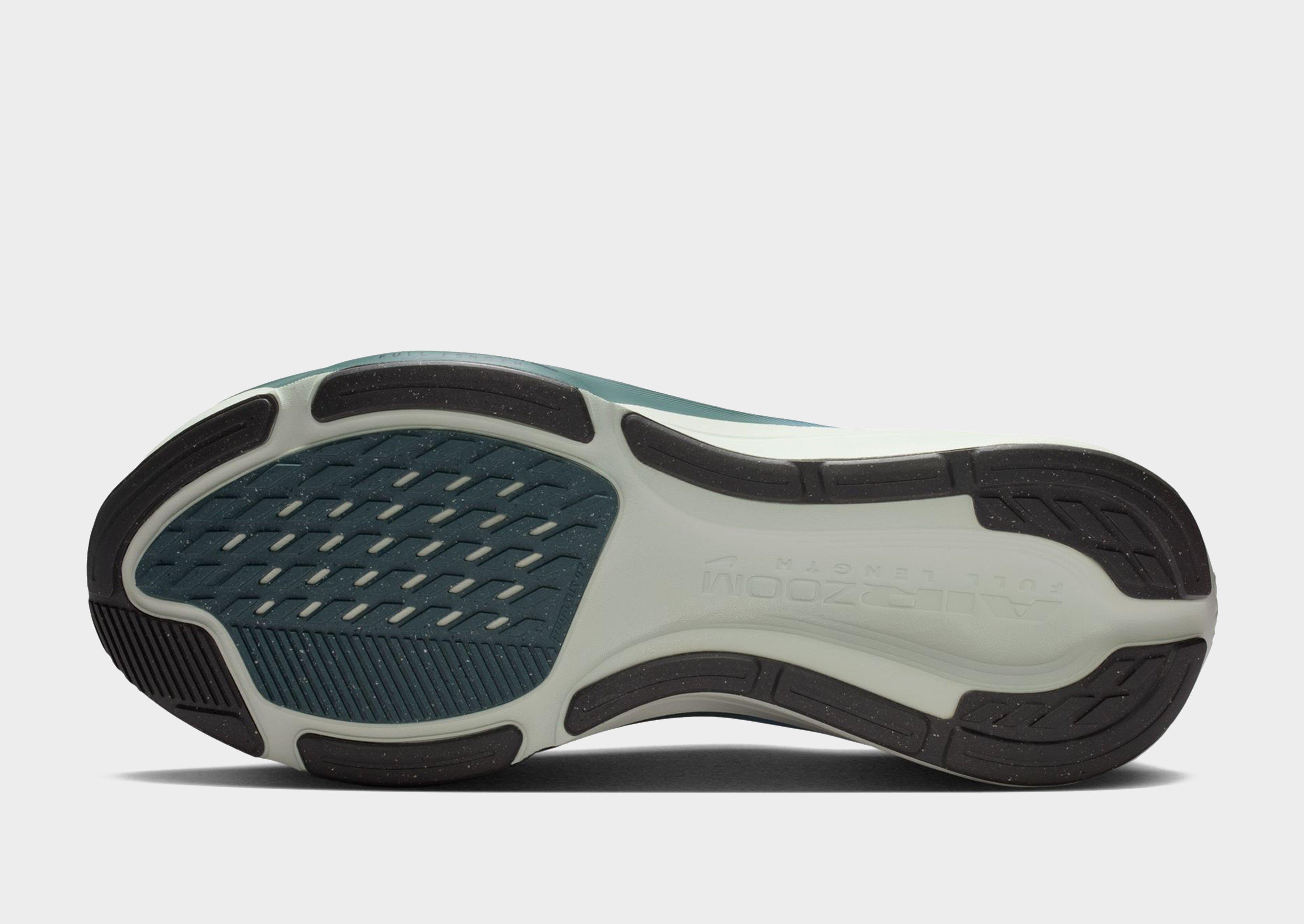Nike Run Defy