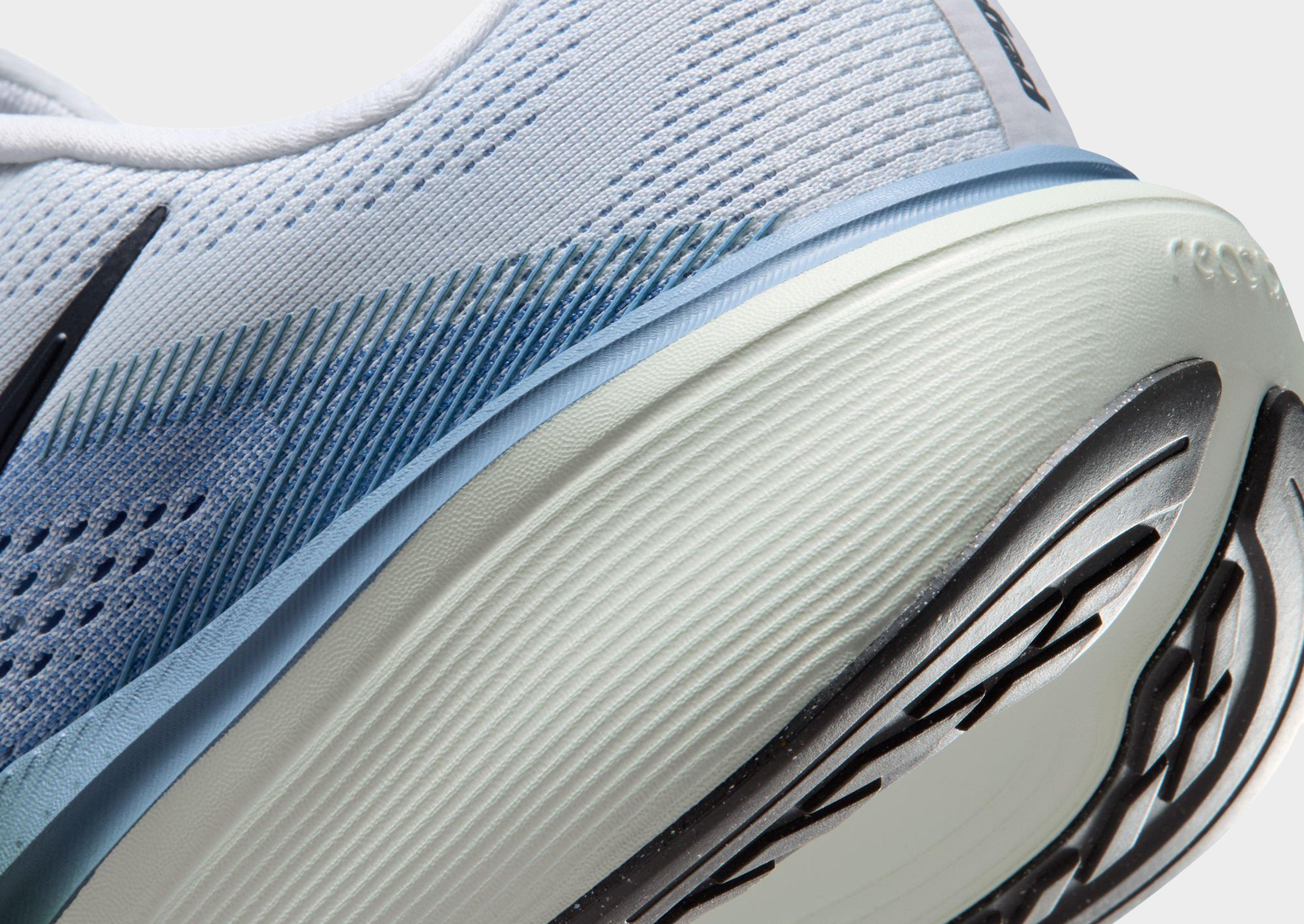 Nike Run Defy