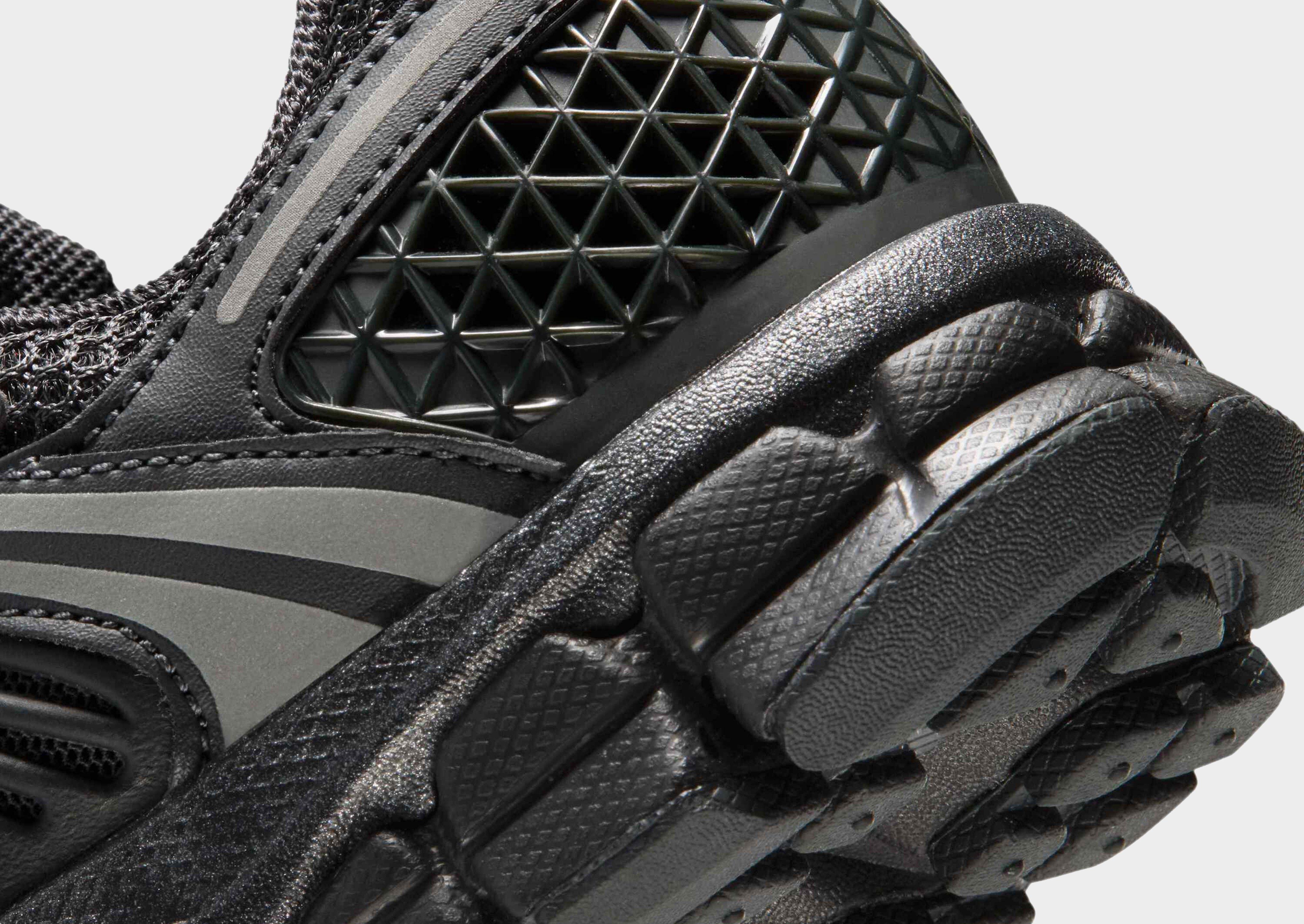 Nike OLDER KIDS' SHOES WITH