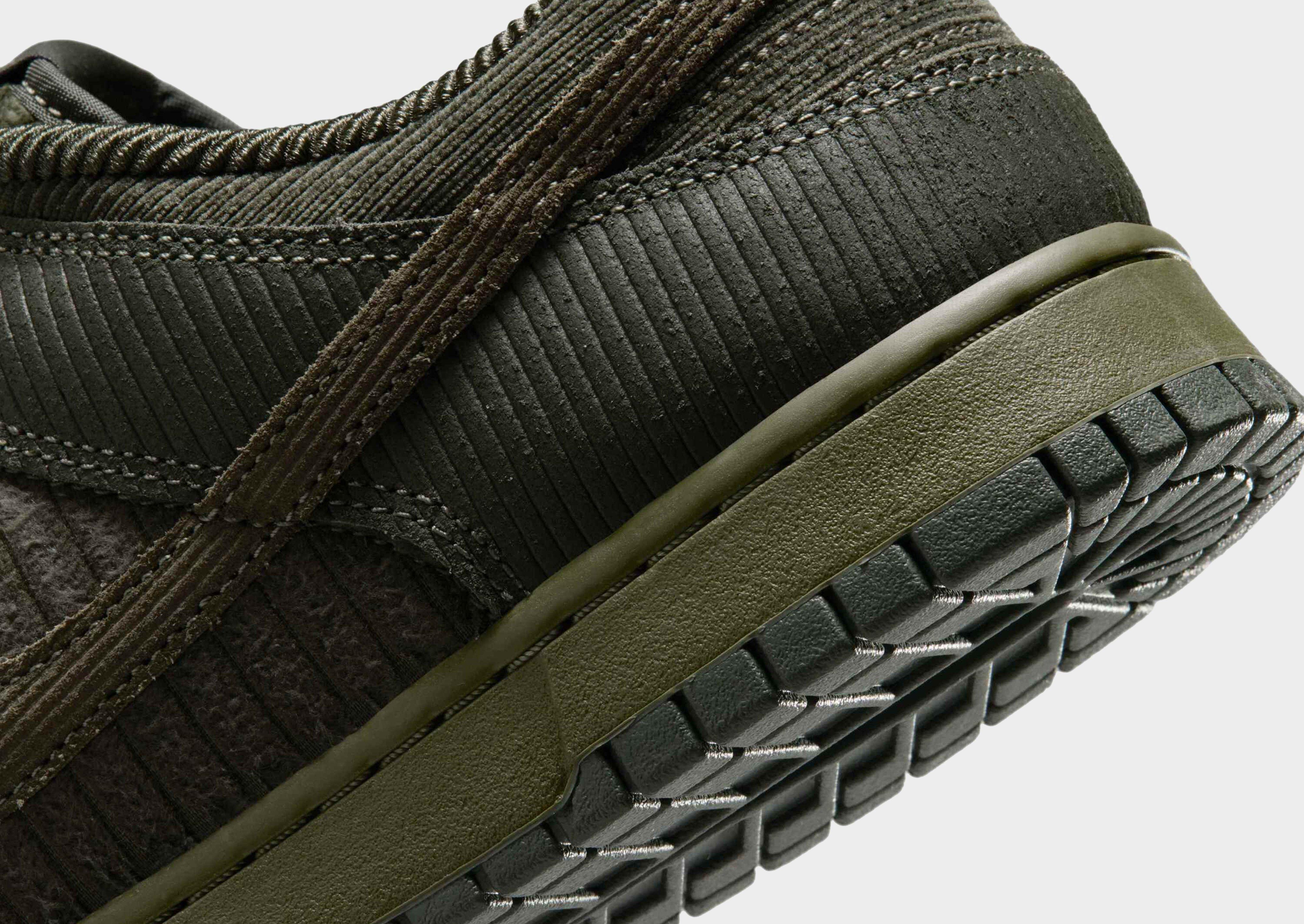 Nike MEN'S SHOES DUNK LOW