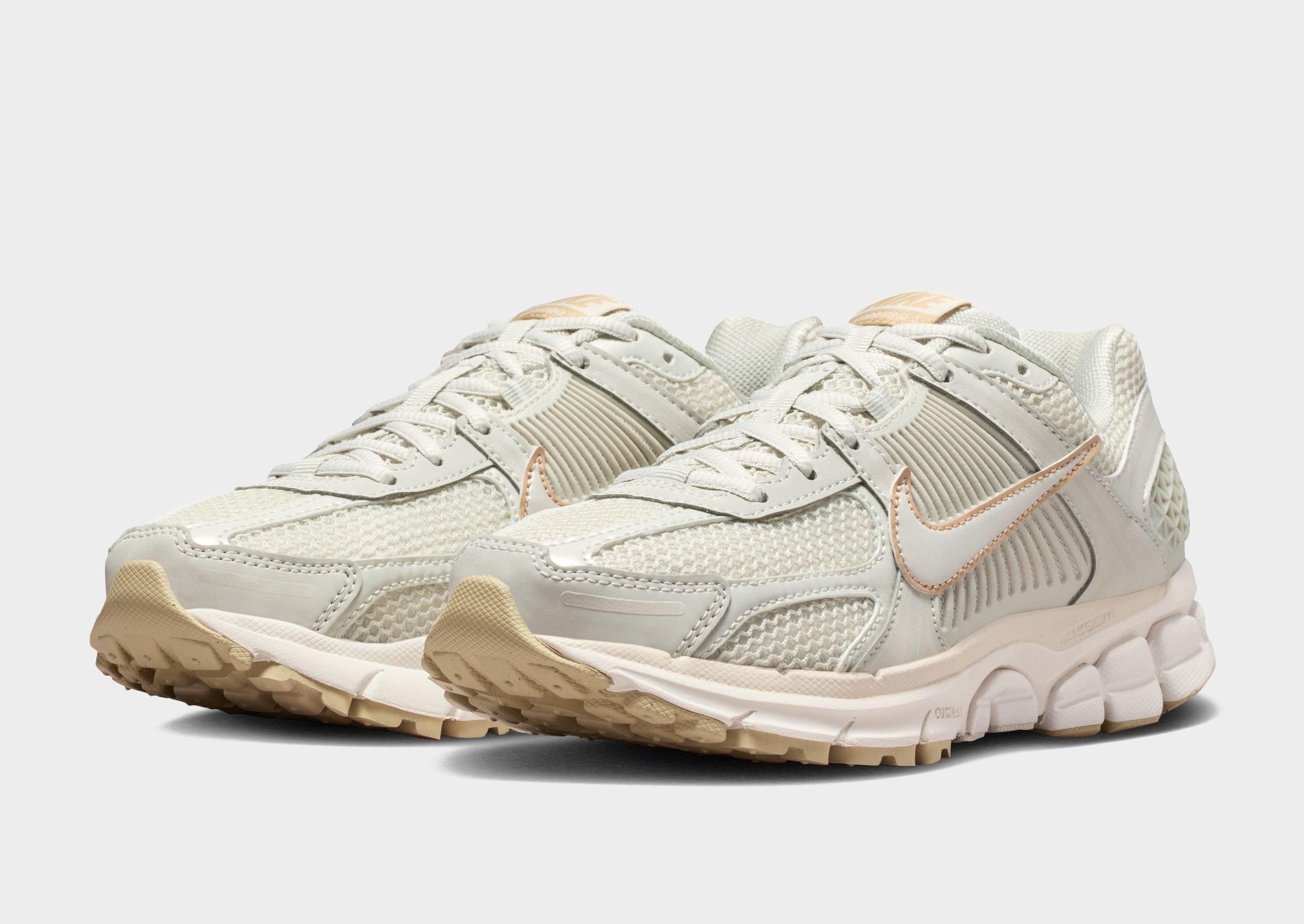 Nike Damesschoenen met reflecterende accenten Zoom Vomero 5 — foto 3 van 8