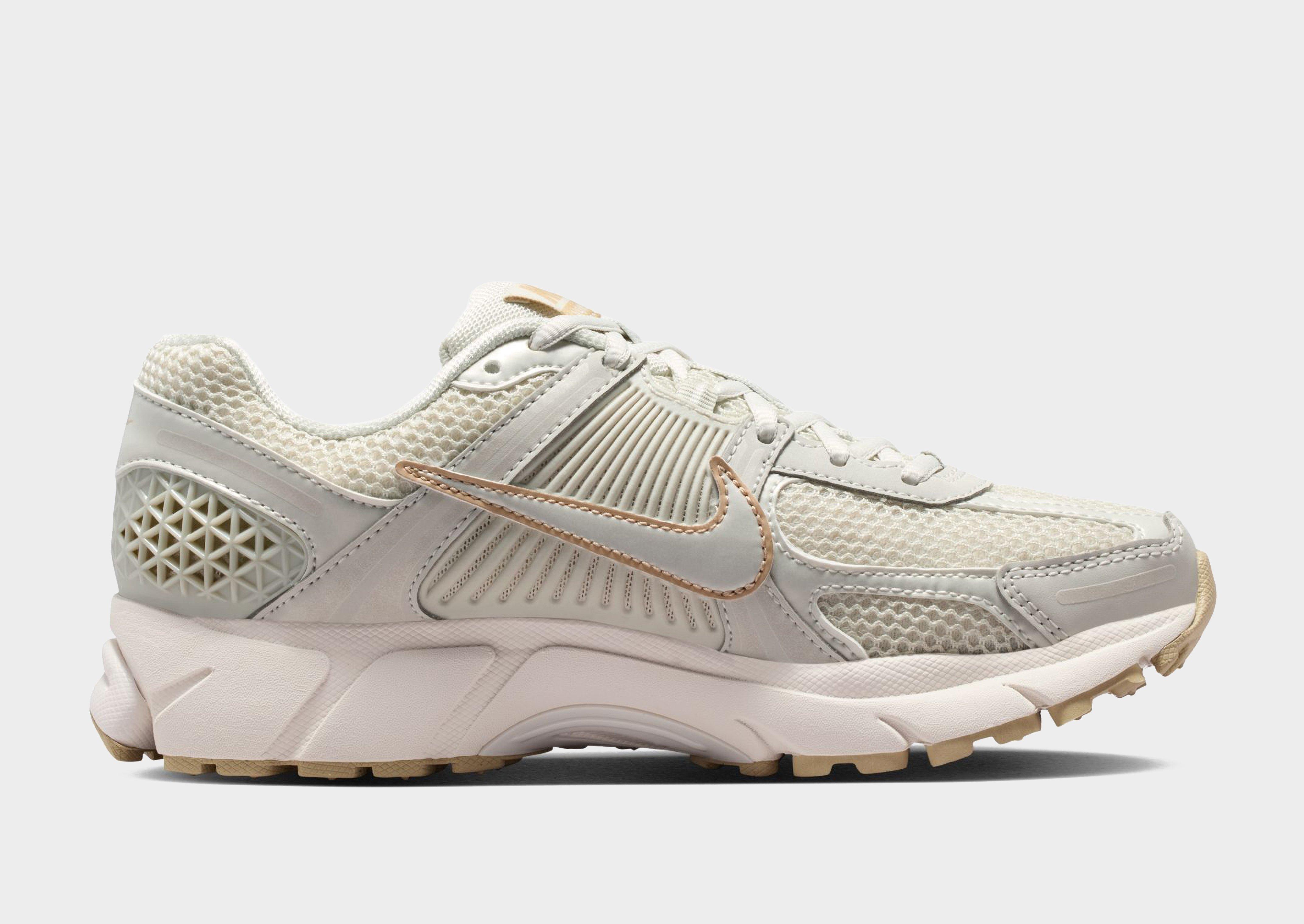 Nike Damesschoenen met reflecterende accenten Zoom Vomero 5 — foto 8 van 8