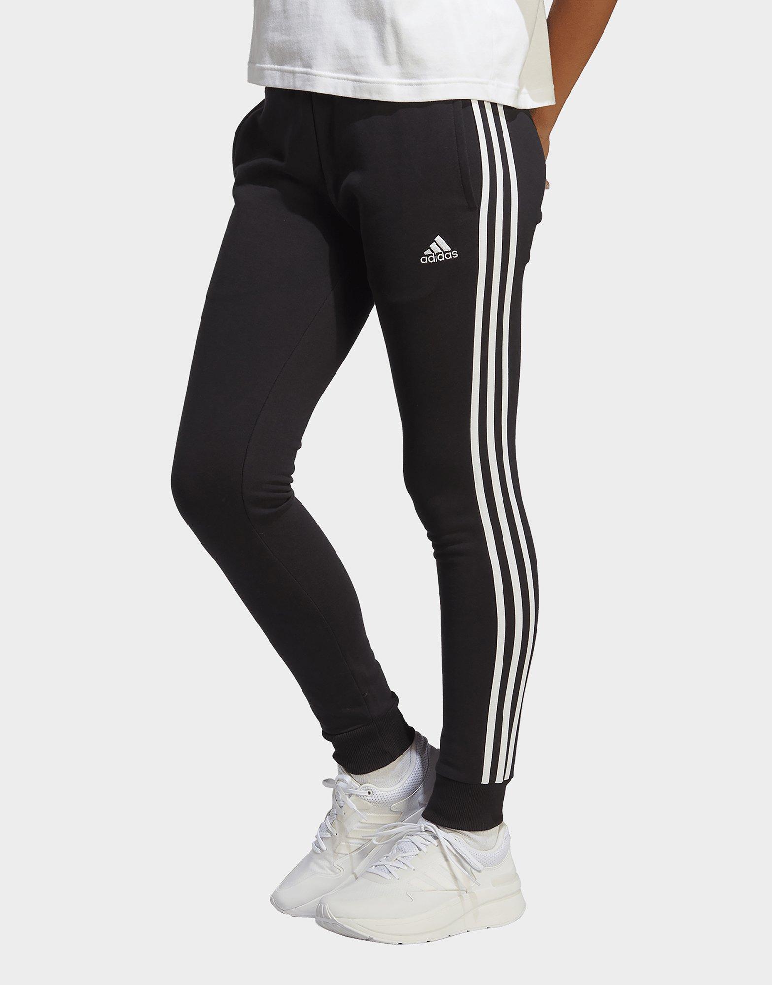 kom tot rust Mark Ontdek Zwart adidas Essentials 3-Stripes French Terry Cuffed Broek - JD Sports  Nederland