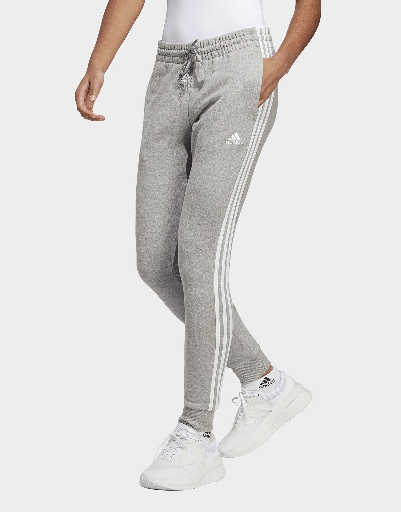 Adidas jogger best sale 3 stripe