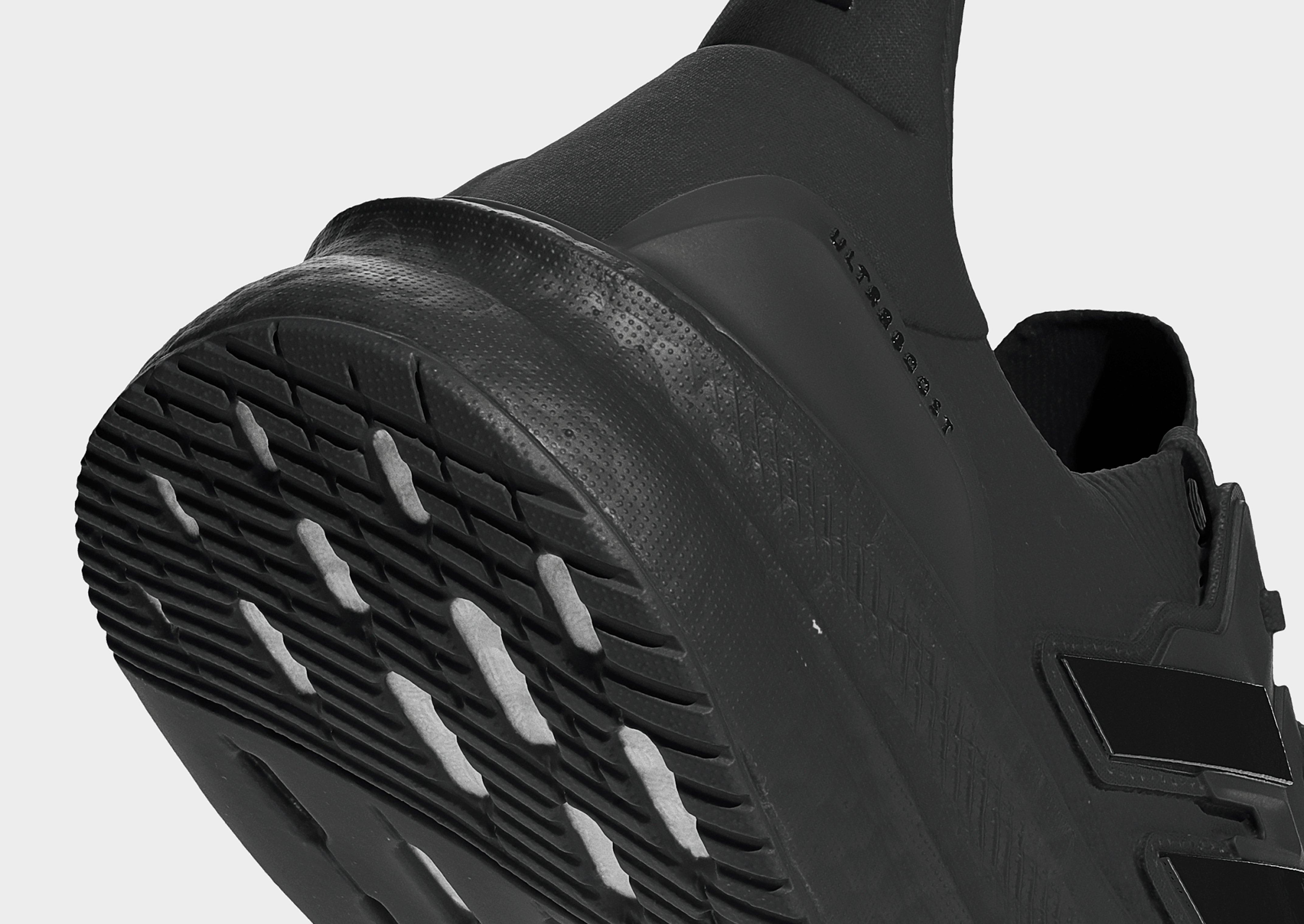 adidas Zapatilla Ultraboost 5