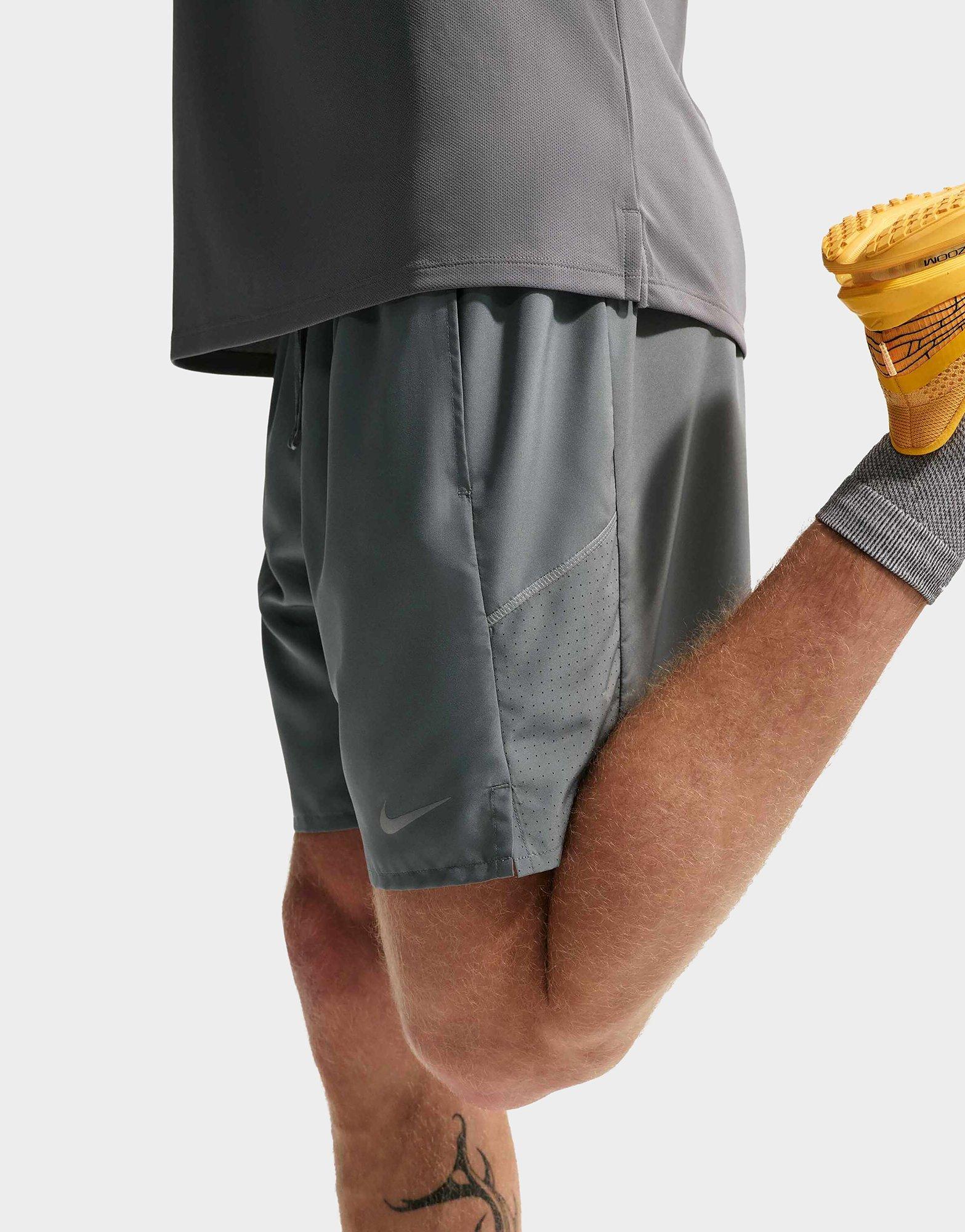 Nike Short Miler
