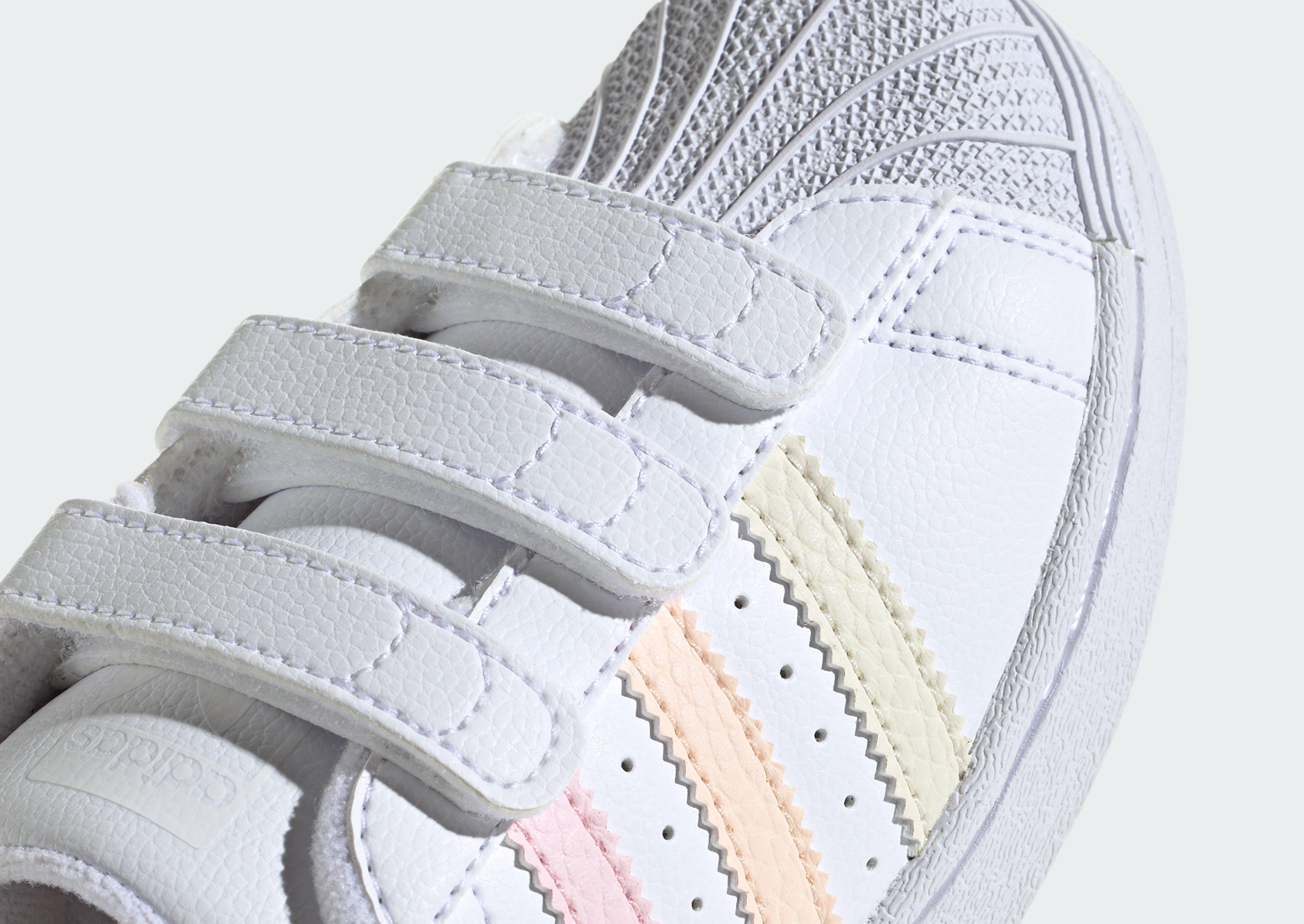 Adidas superstar 2024 femme scratch