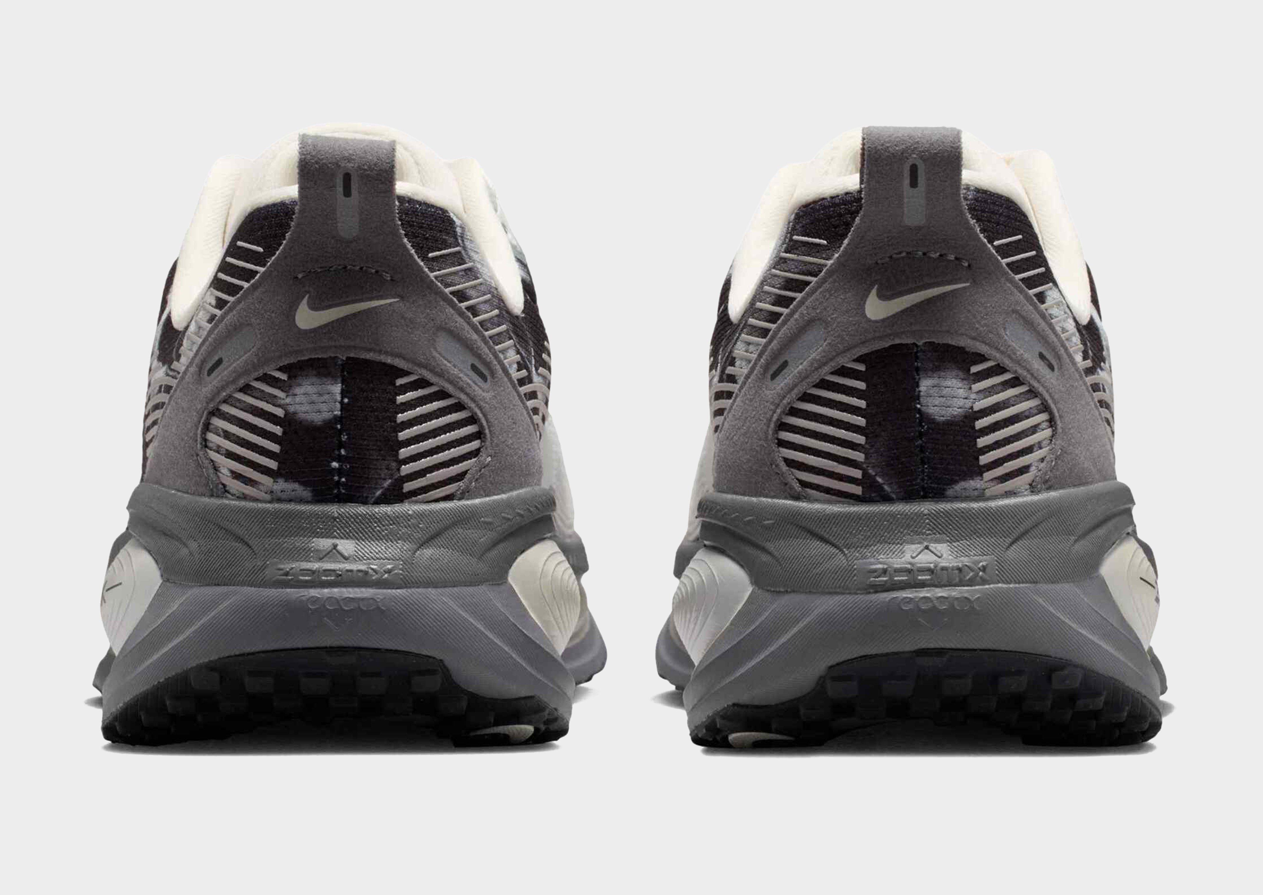 Nike WOMEN'S ROAD RUNNING