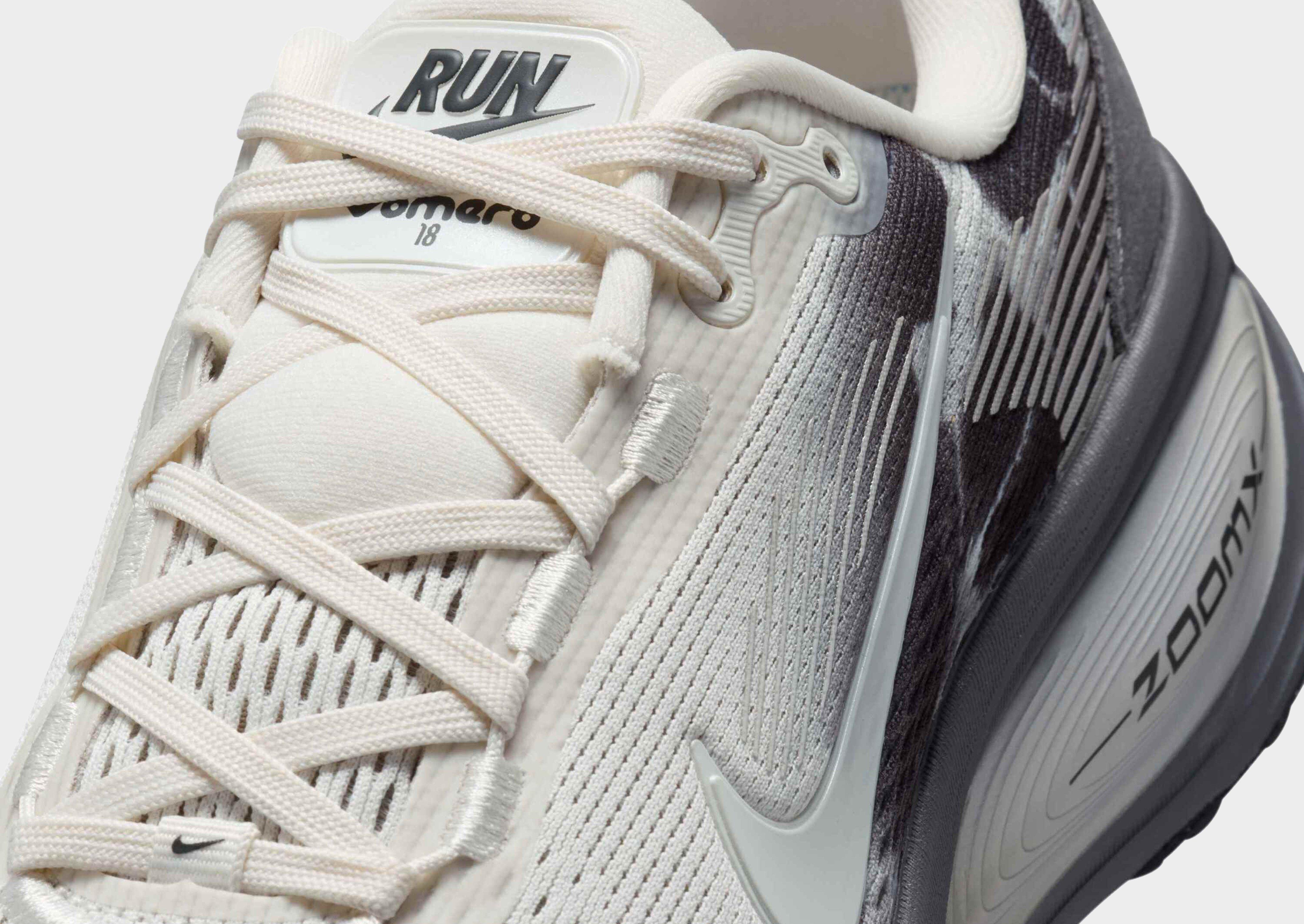 Nike WOMEN'S ROAD RUNNING