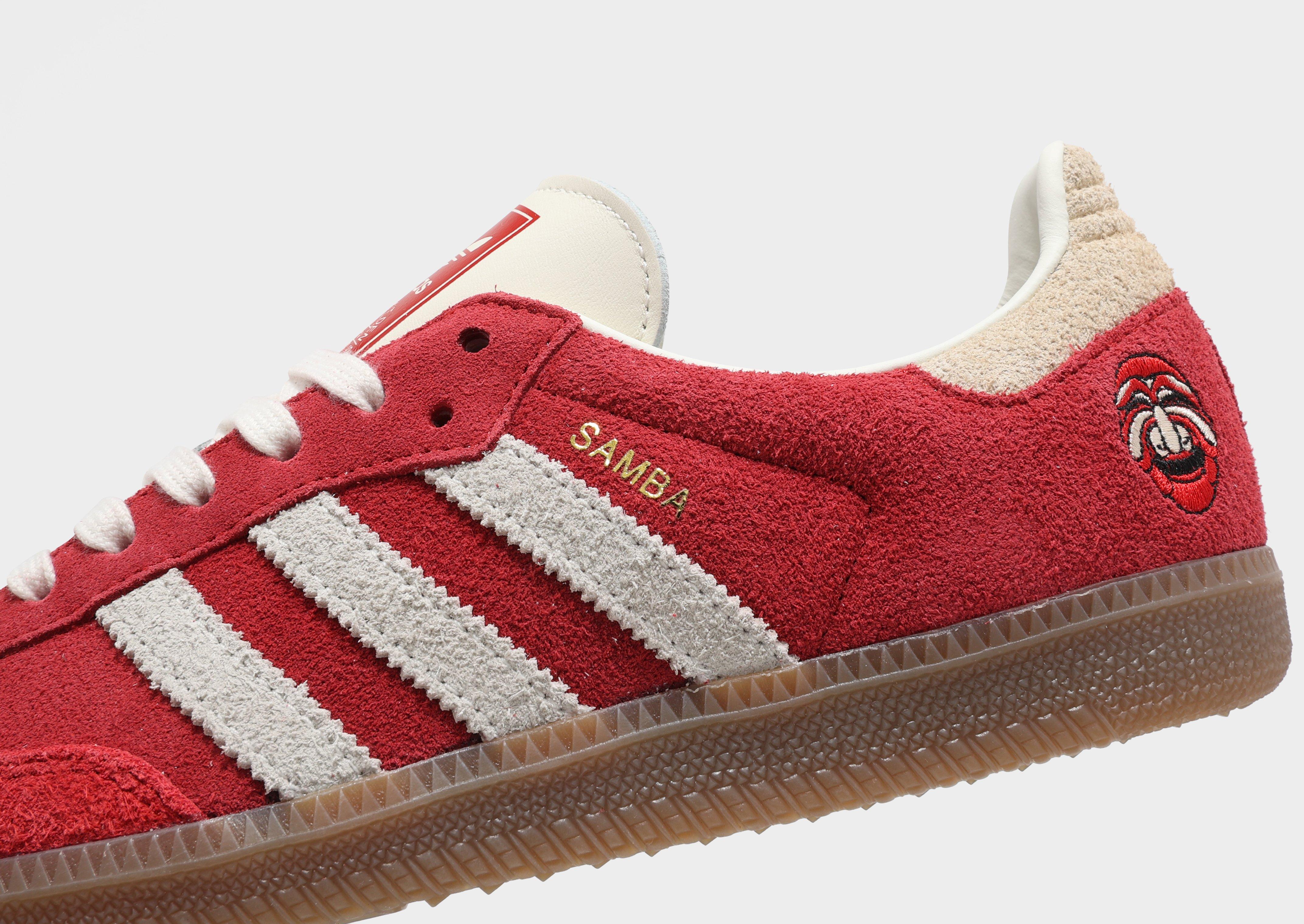 White and hot sale red sambas