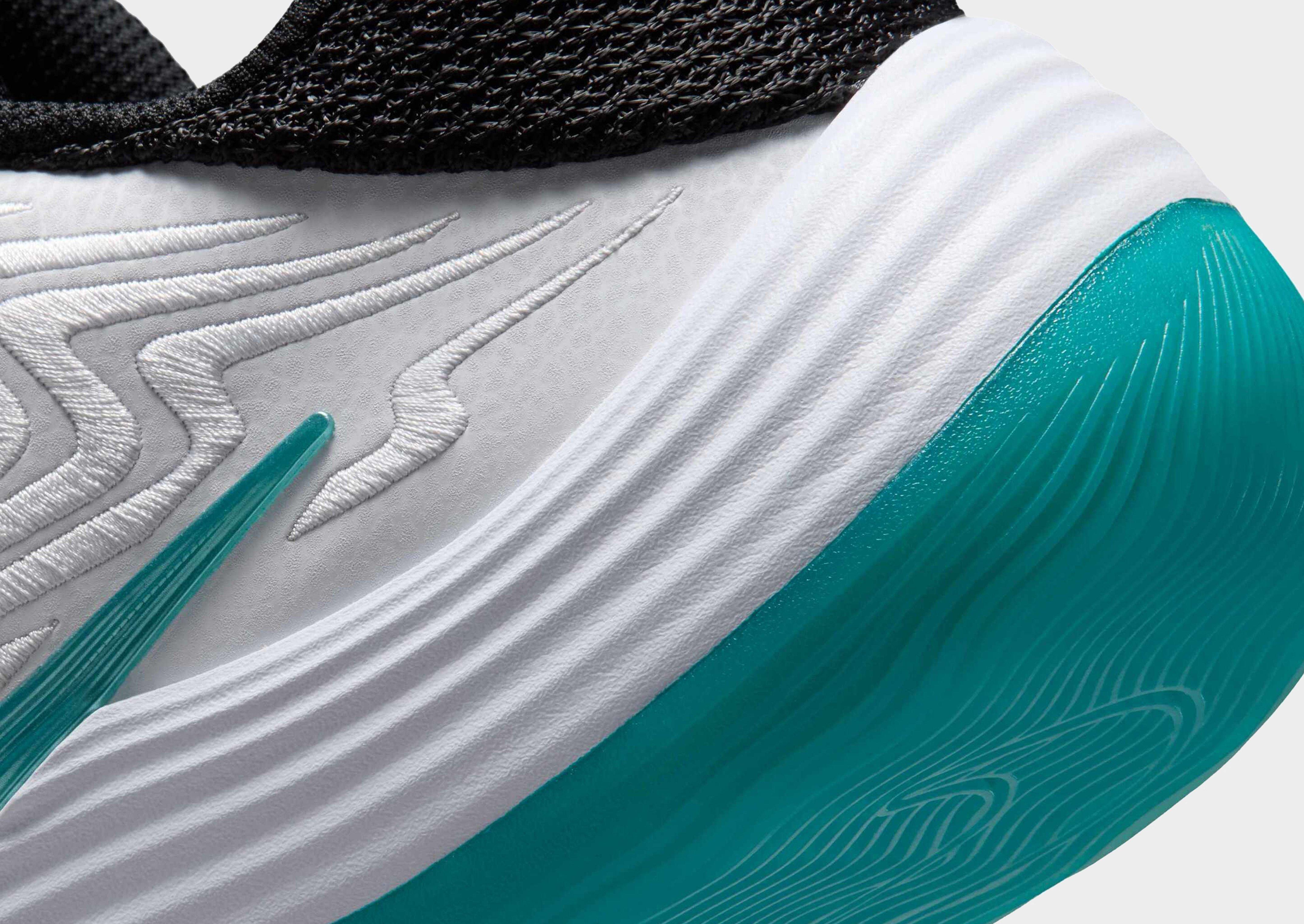 Nike MEN'S BASKETBALL SHOES