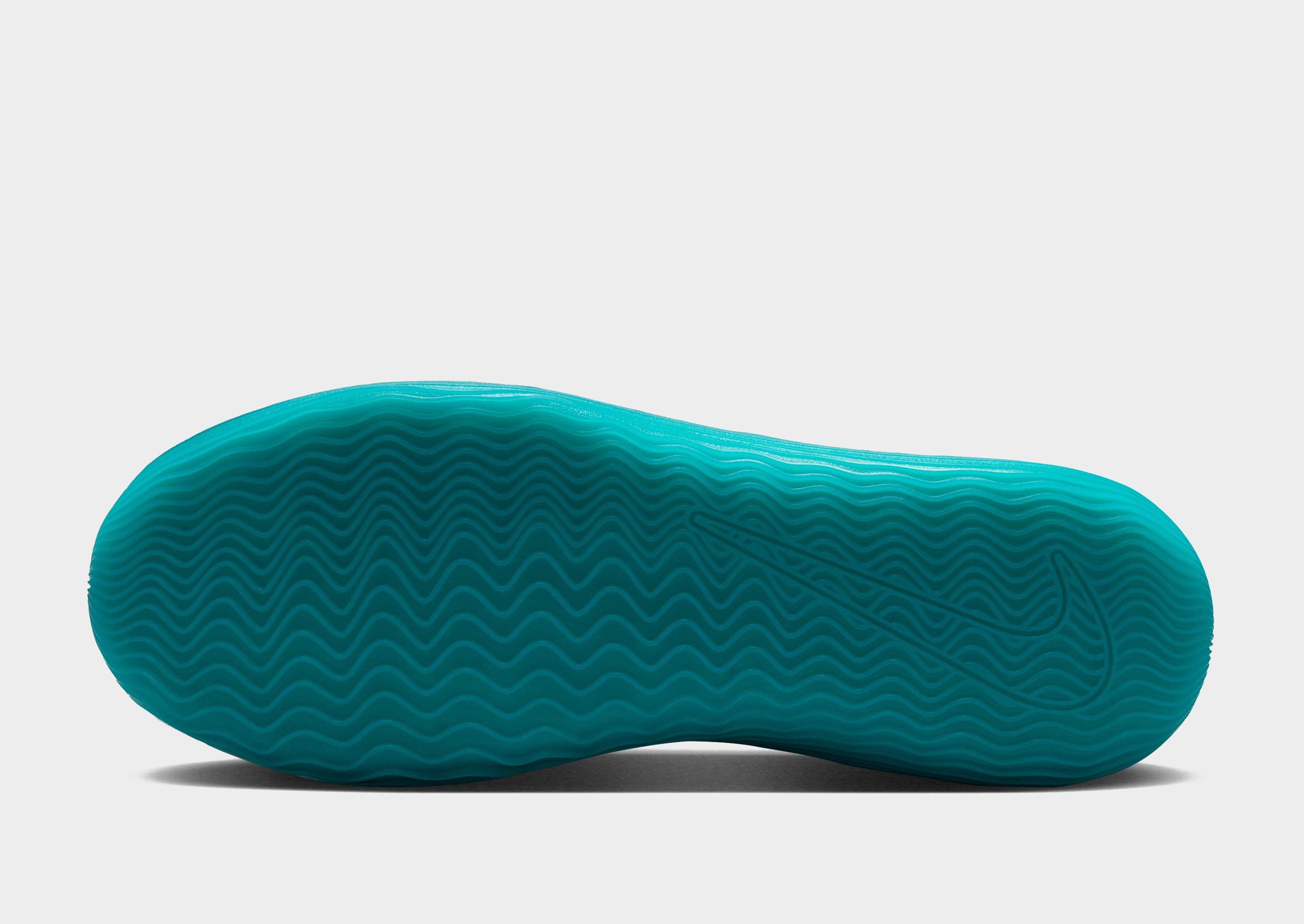 Nike MEN'S BASKETBALL SHOES