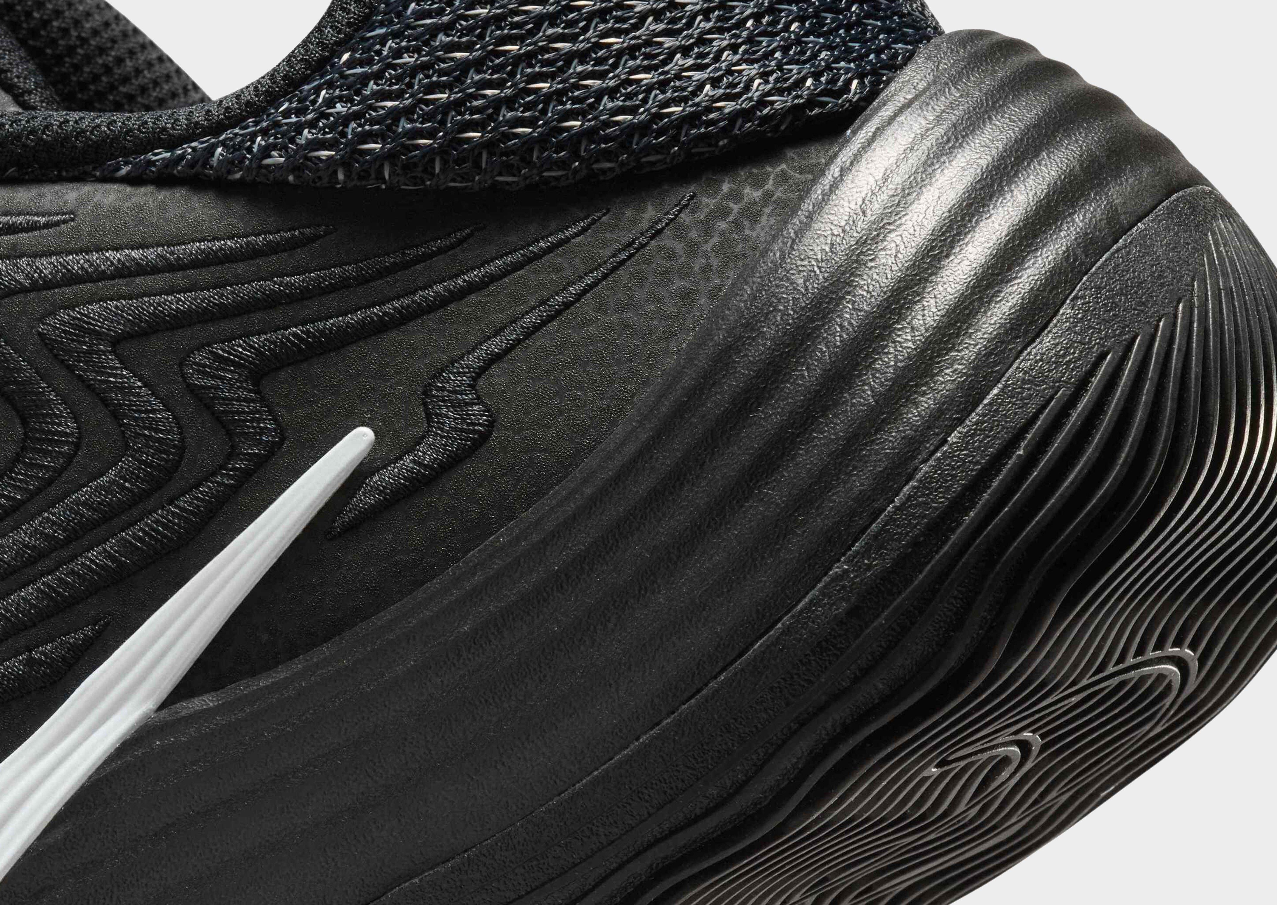 Nike MEN'S BASKETBALL SHOES