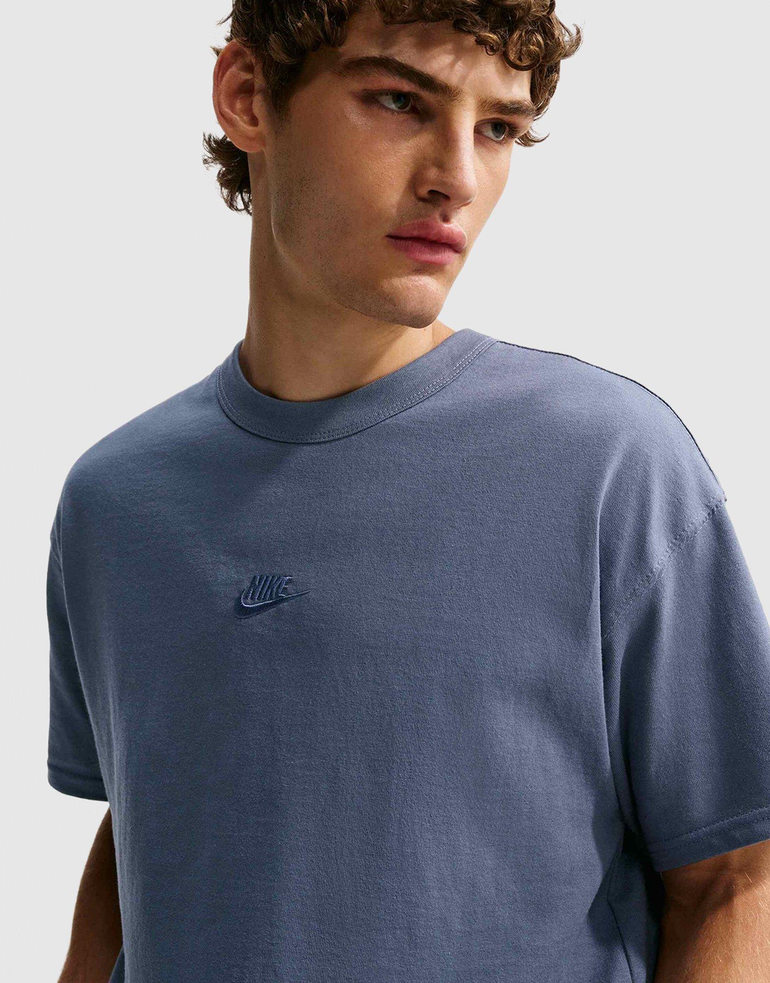 Nike MEN'S T-SHIRT