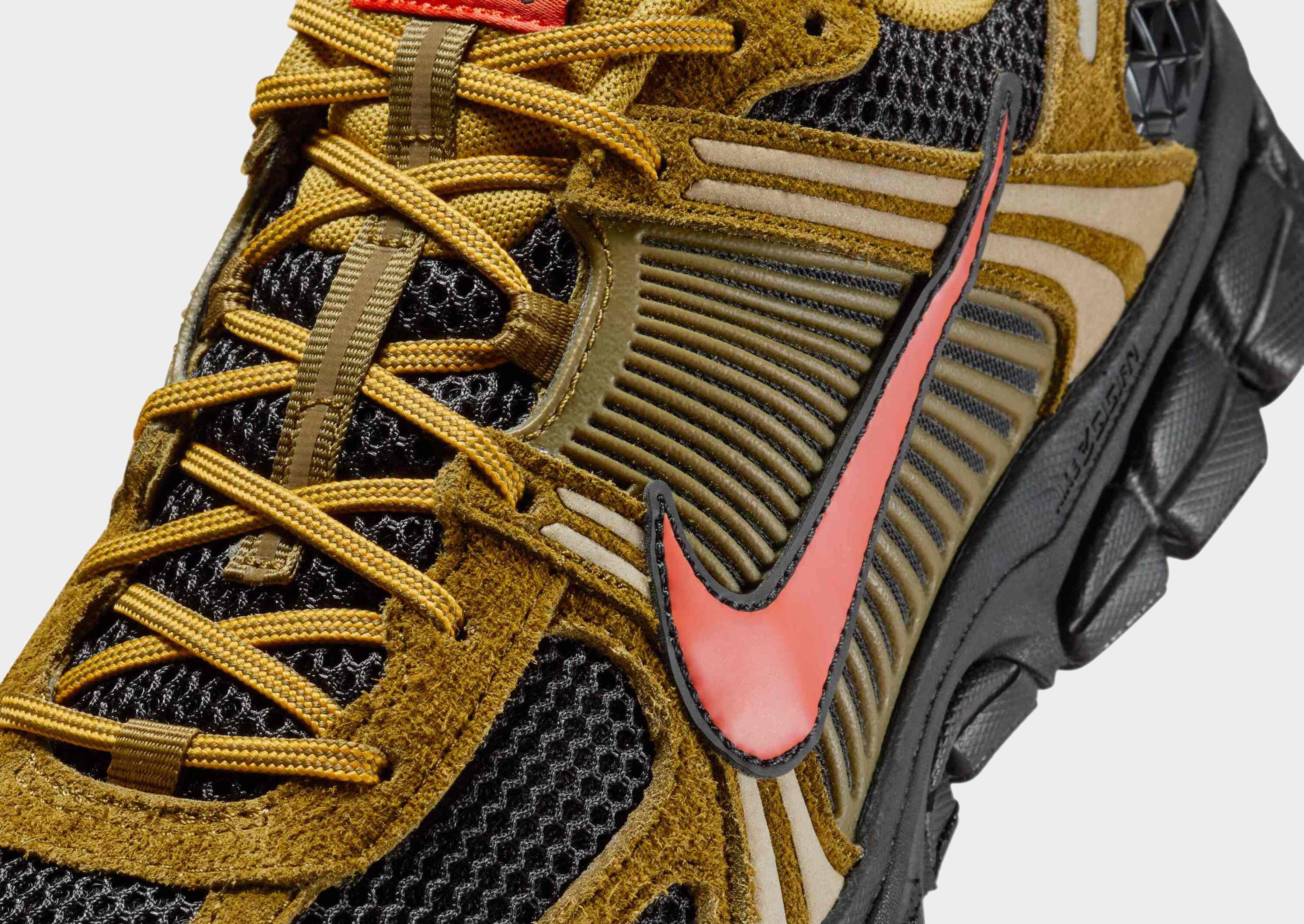 Nike MEN'S SHOES ZOOM VOMERO