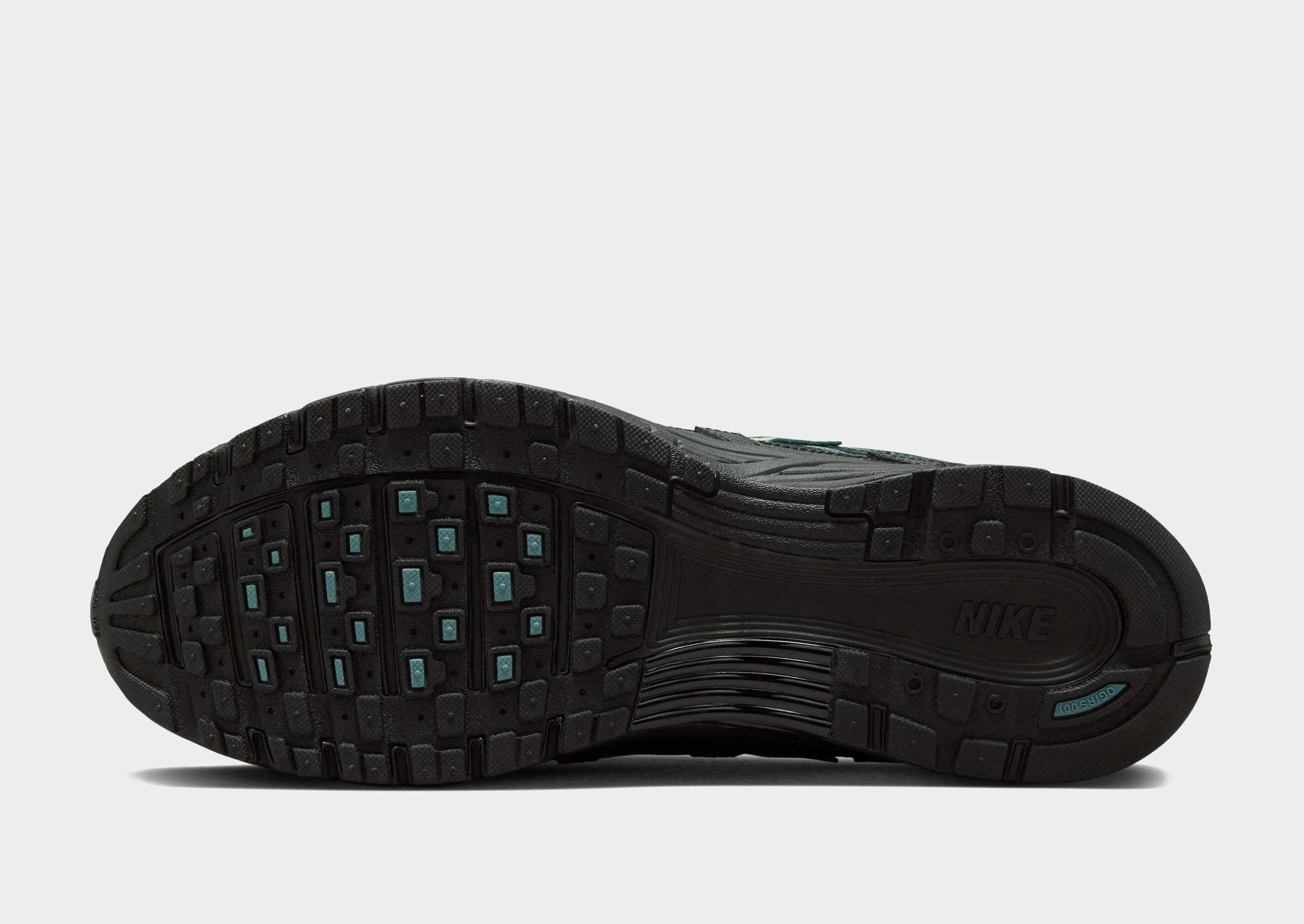Nike Schuh (Herren) P-6000