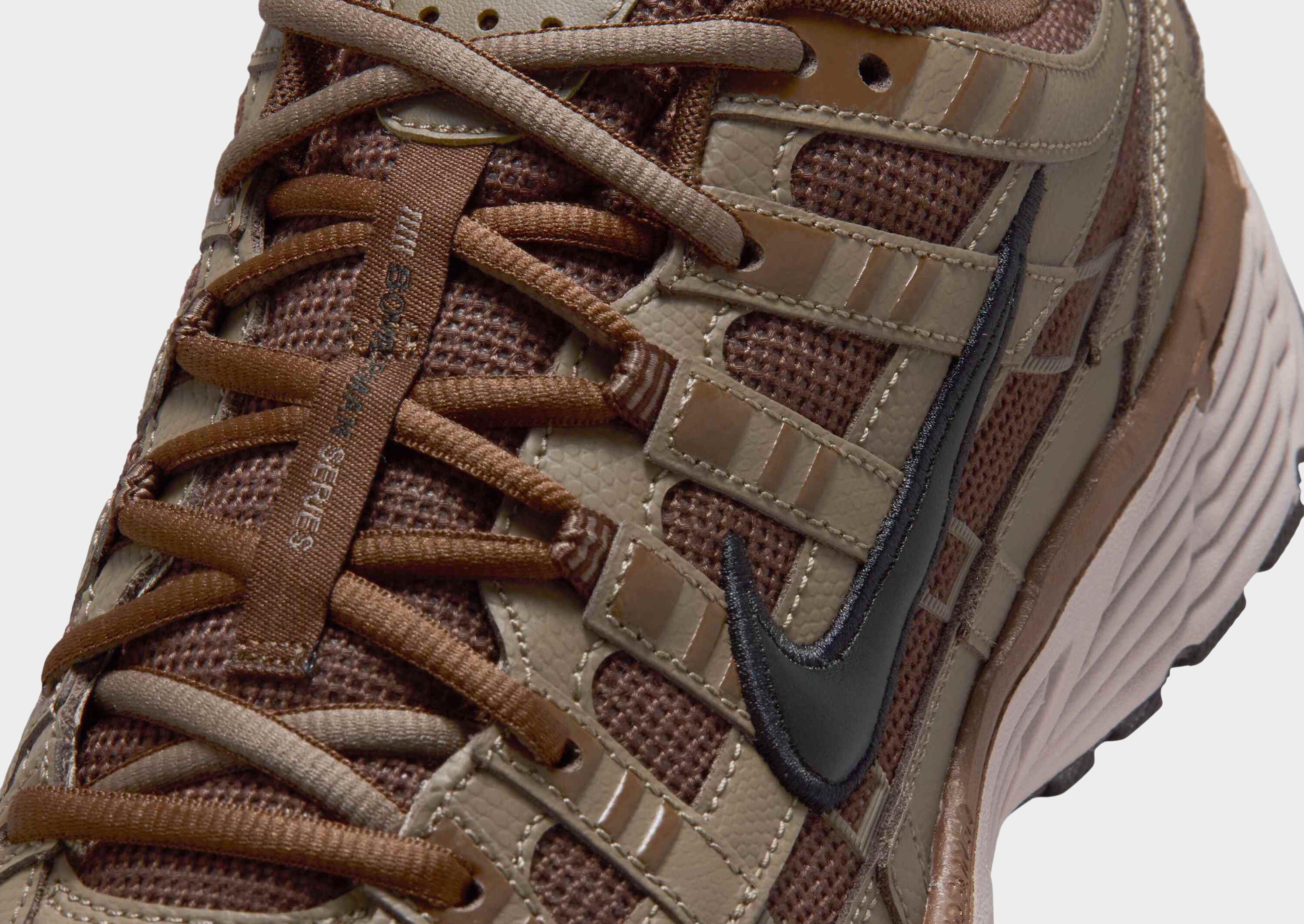 Nike Chaussure pour homme P-6000