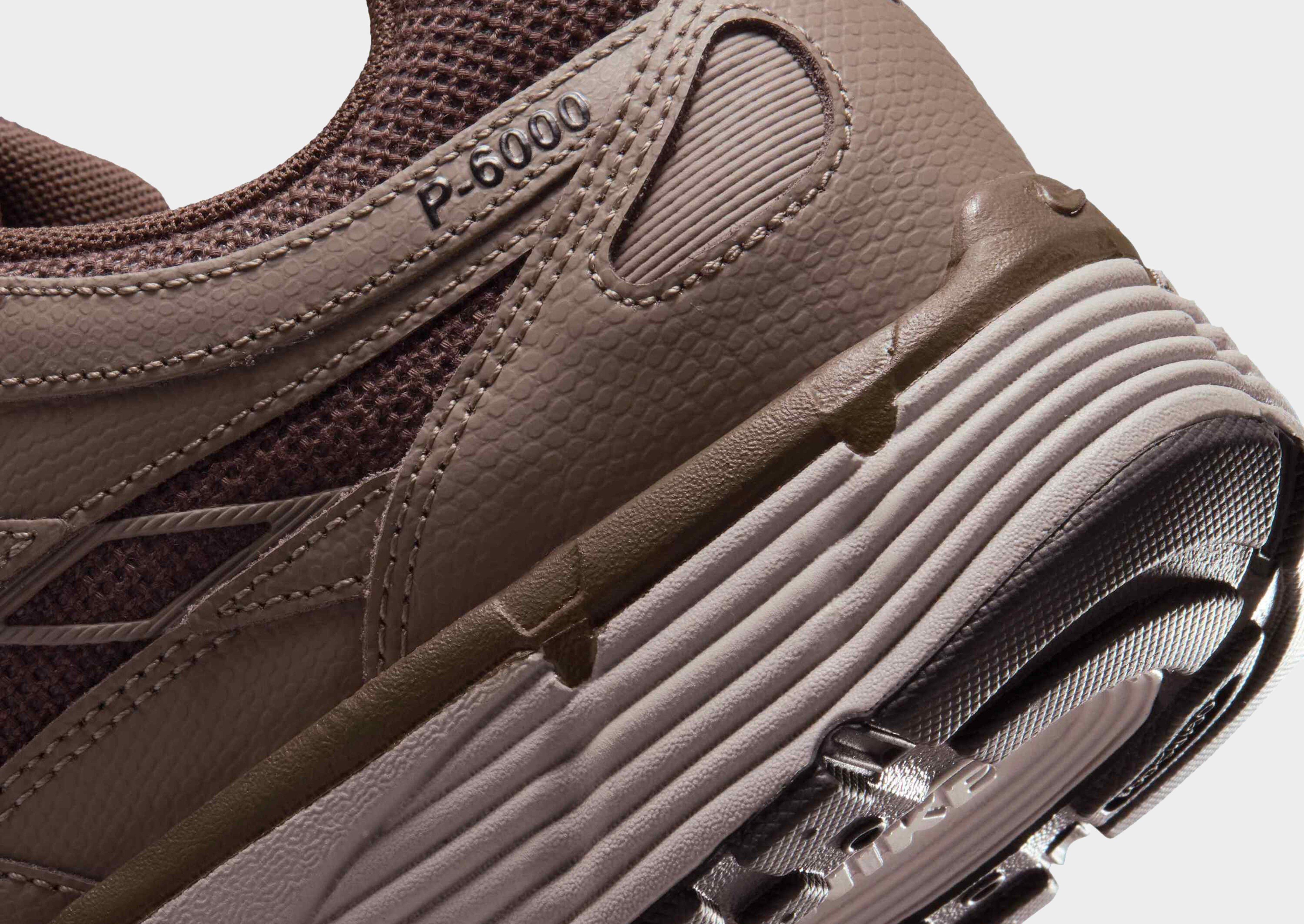 Nike Chaussure pour homme P-6000