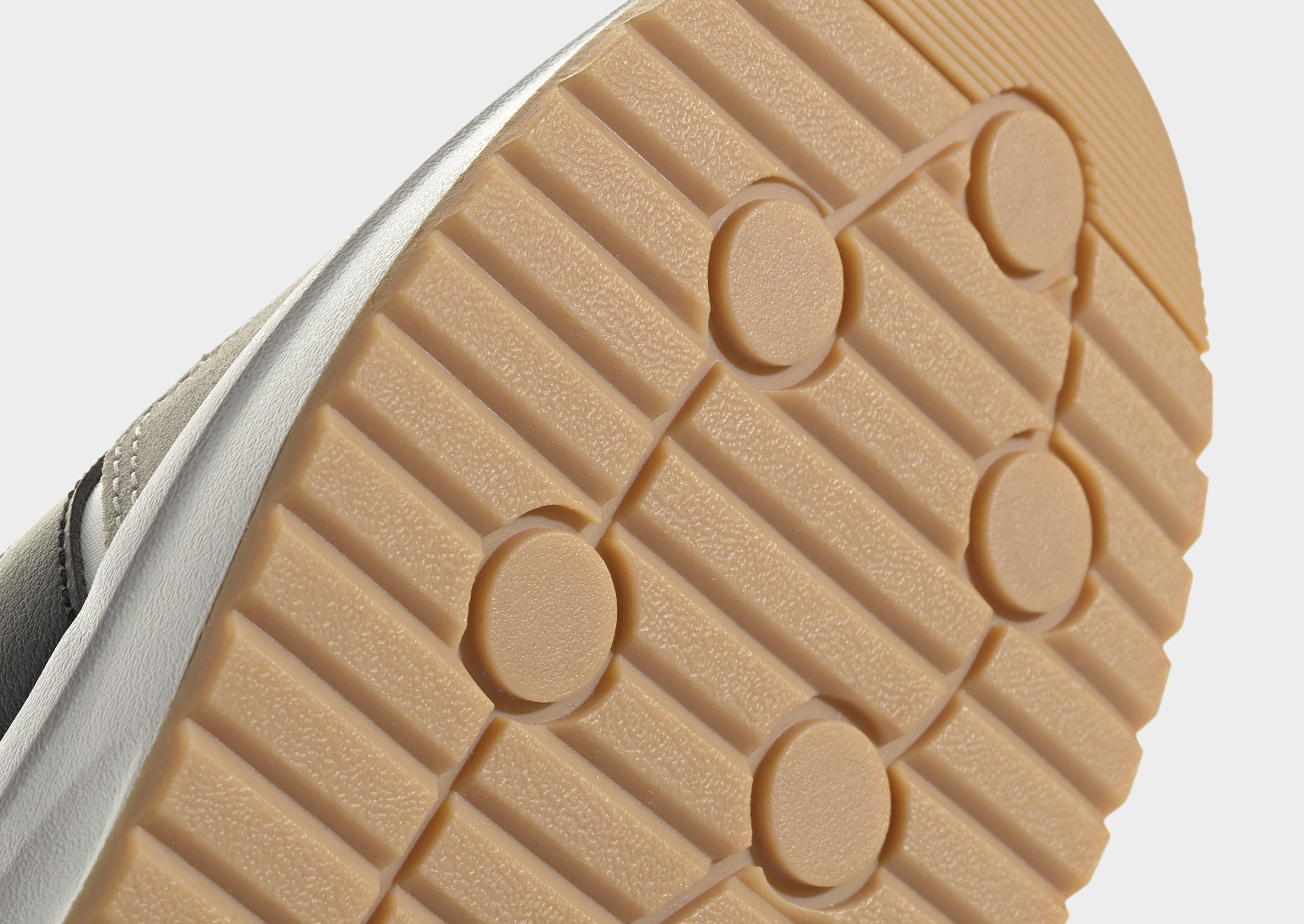 adidas RUN 70s 2.0 Schoenen