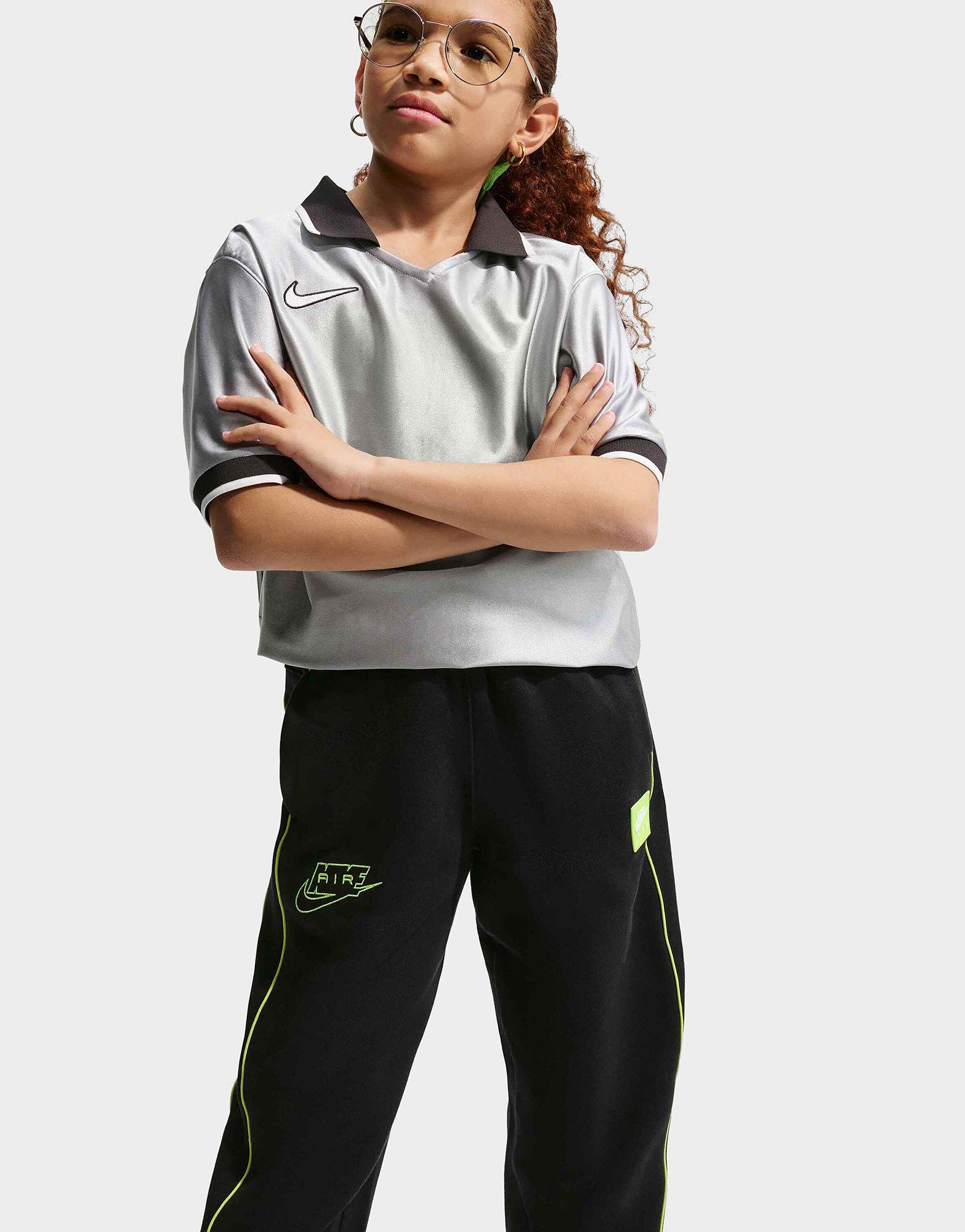 Nike OLDER KIDS' FLEECE