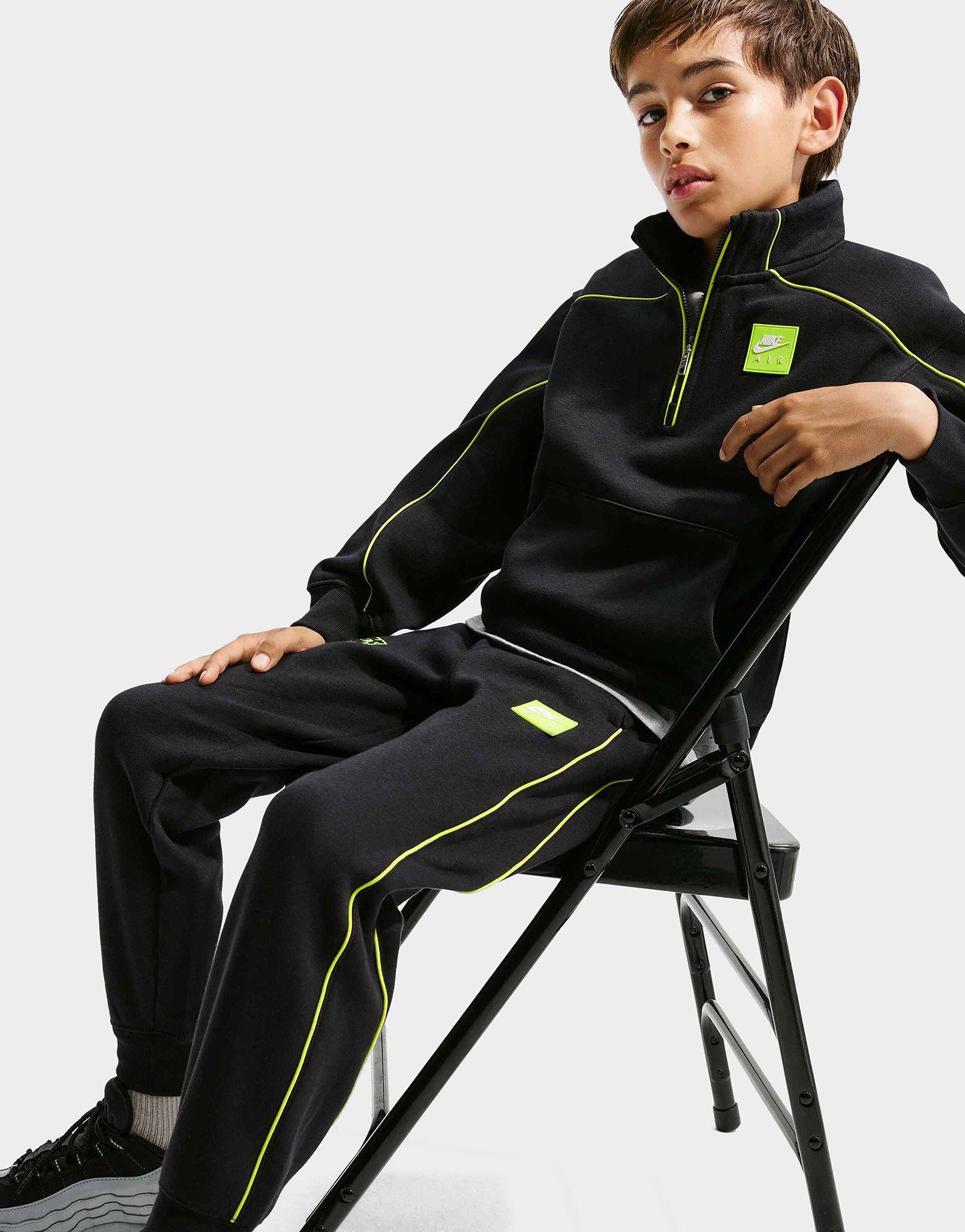 Nike OLDER KIDS' FLEECE