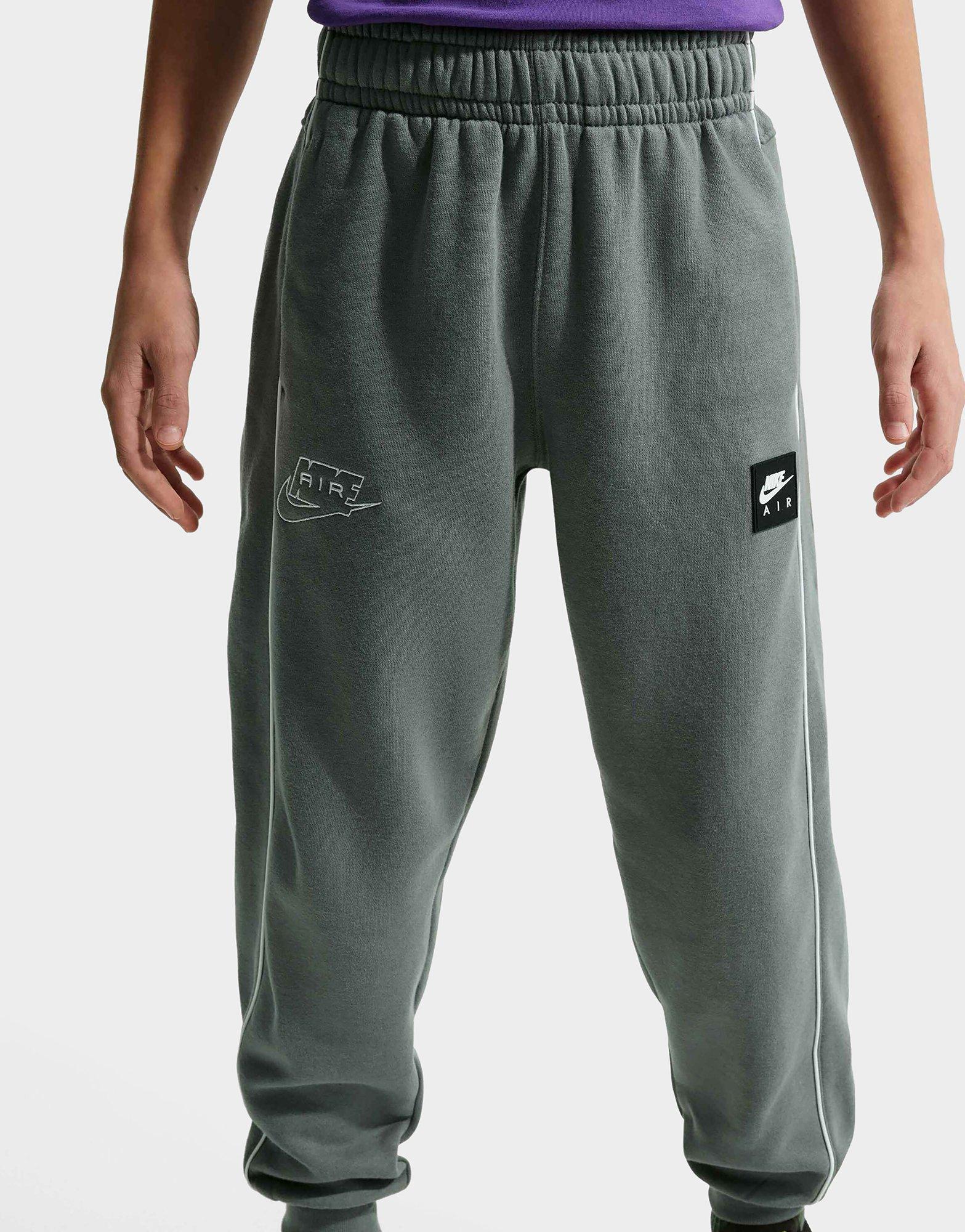 Nike OLDER KIDS' FLEECE