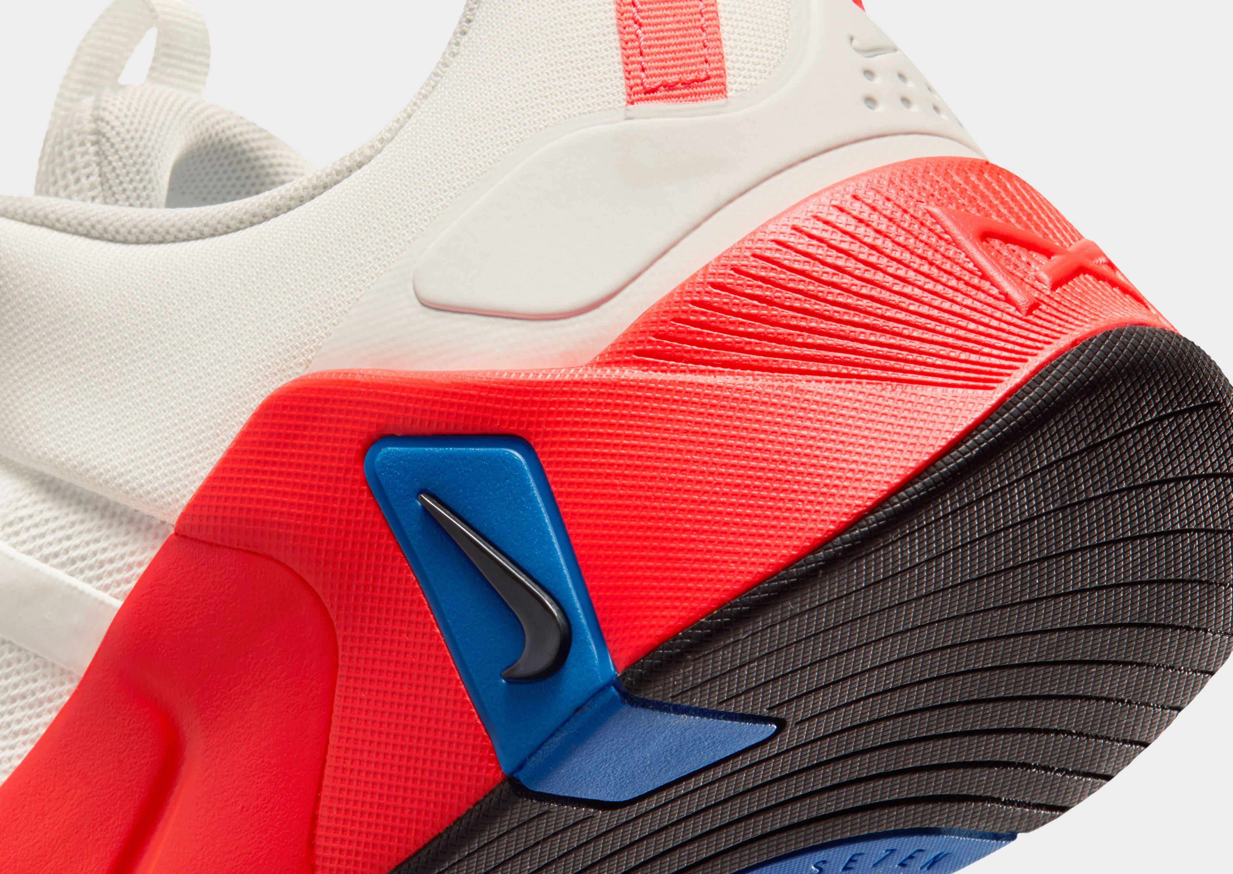 Nike MEN'S TRAINING SHOES