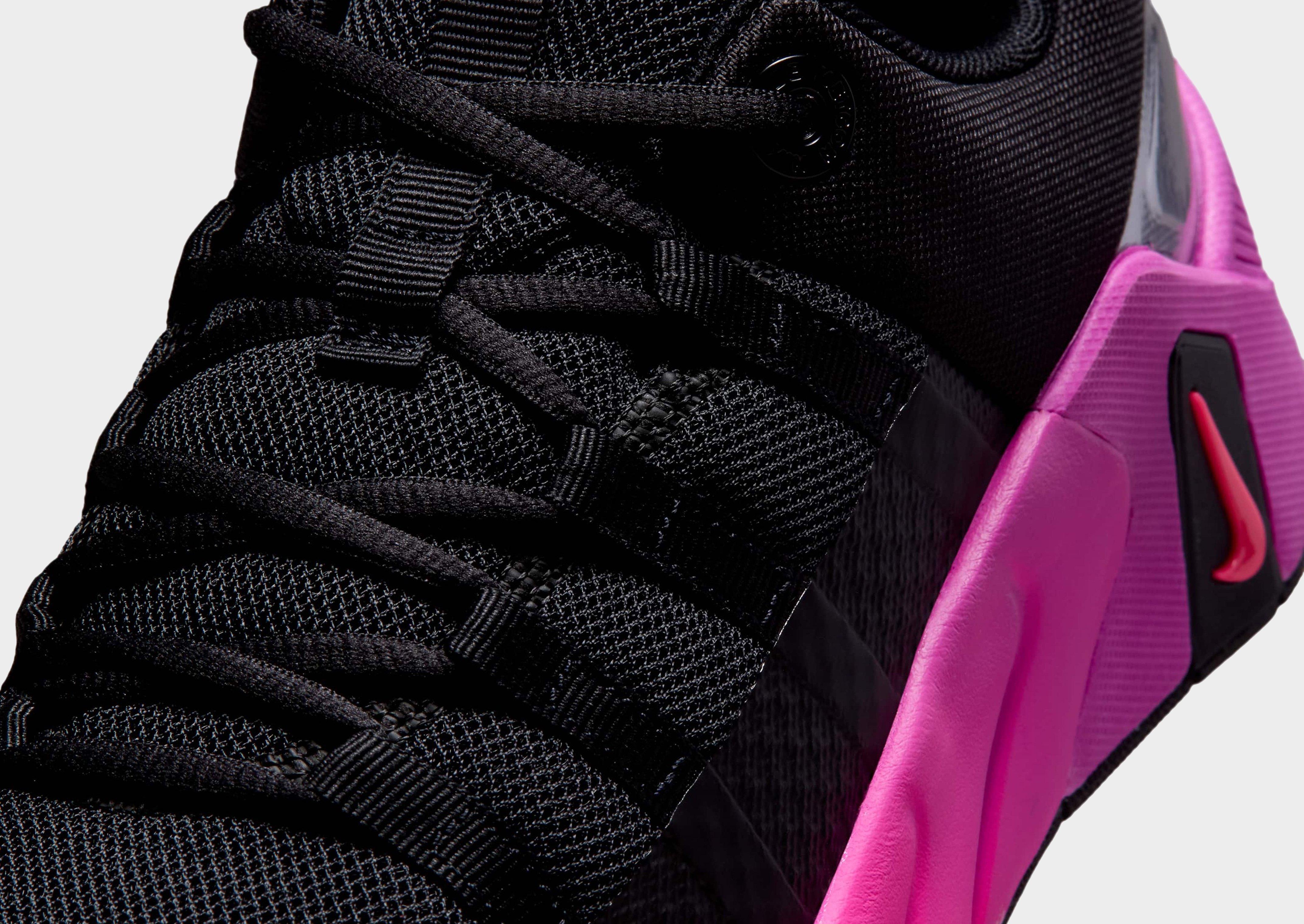 Nike WOMEN'S TRAINING SHOES