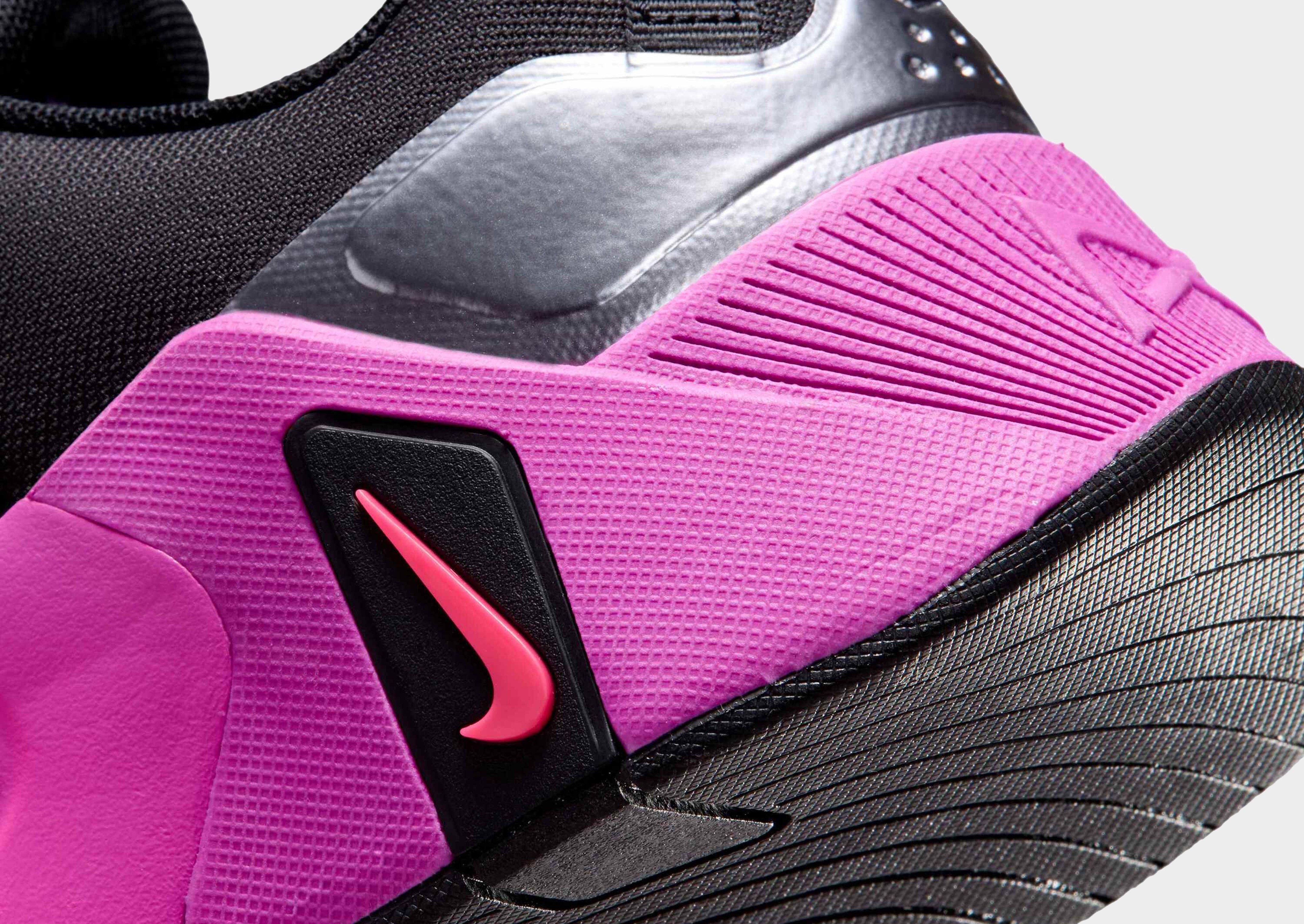 Nike WOMEN'S TRAINING SHOES