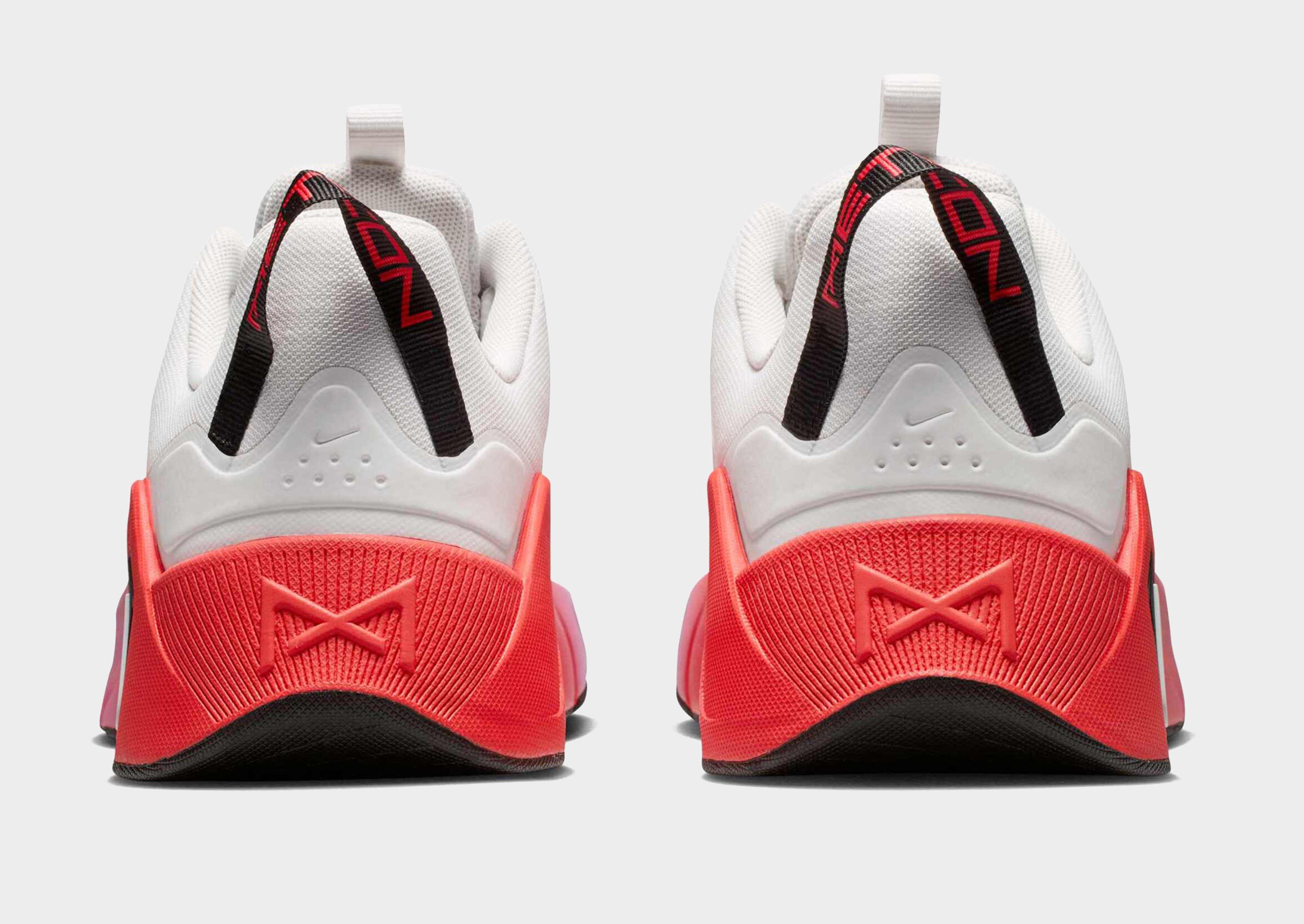 Nike WOMEN'S TRAINING SHOES