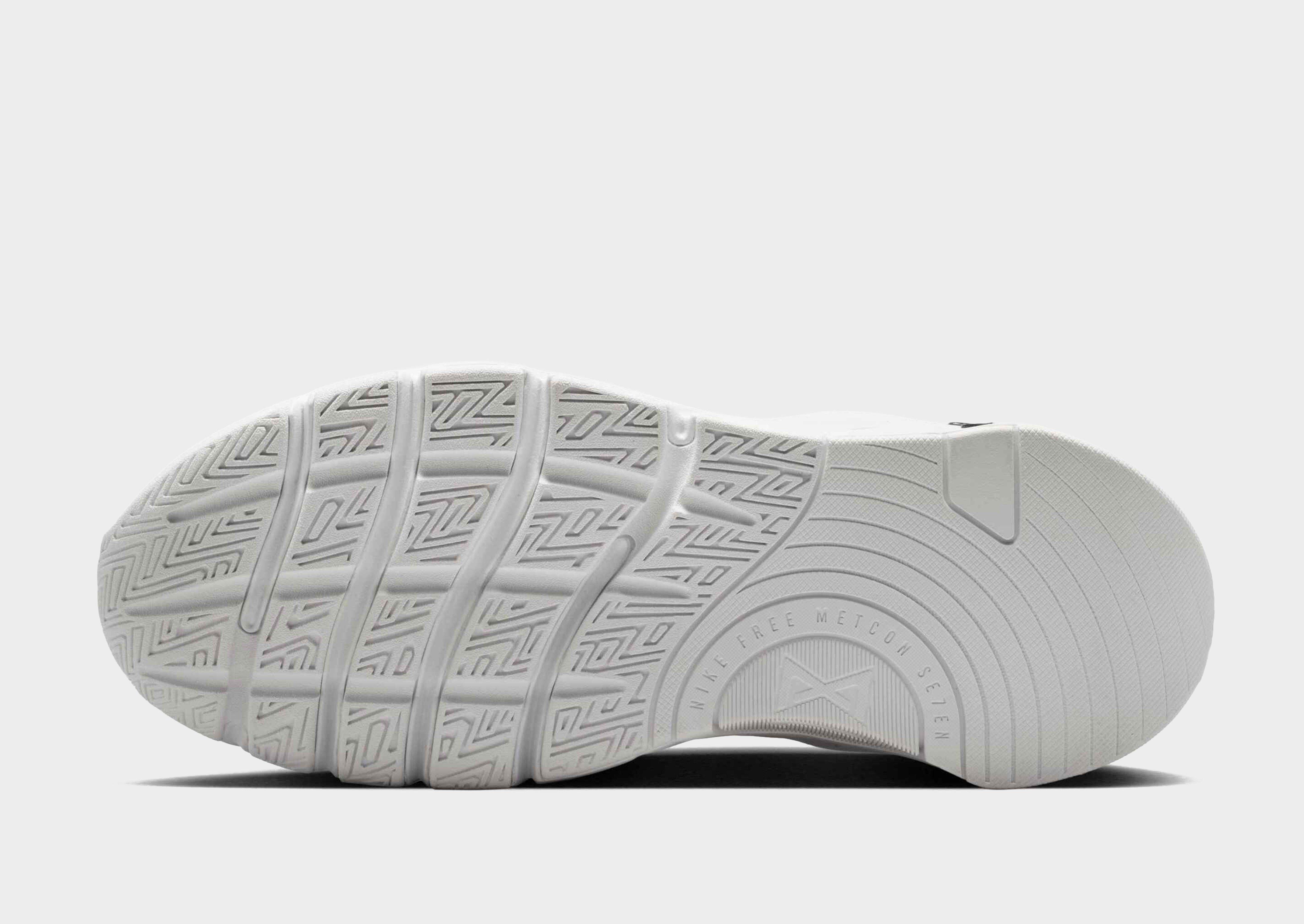 Nike WOMEN'S TRAINING SHOES