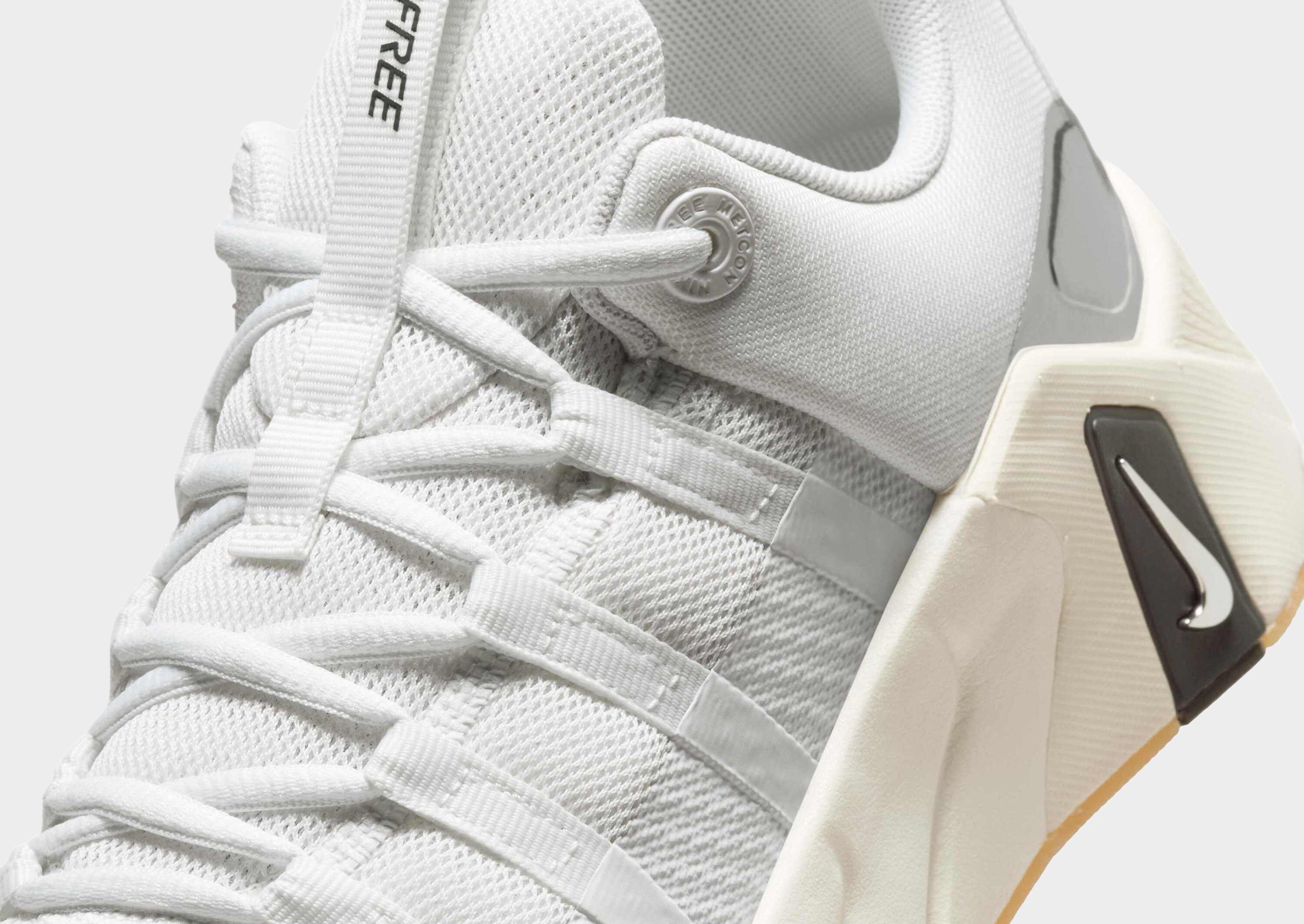 Nike WOMEN'S TRAINING SHOES