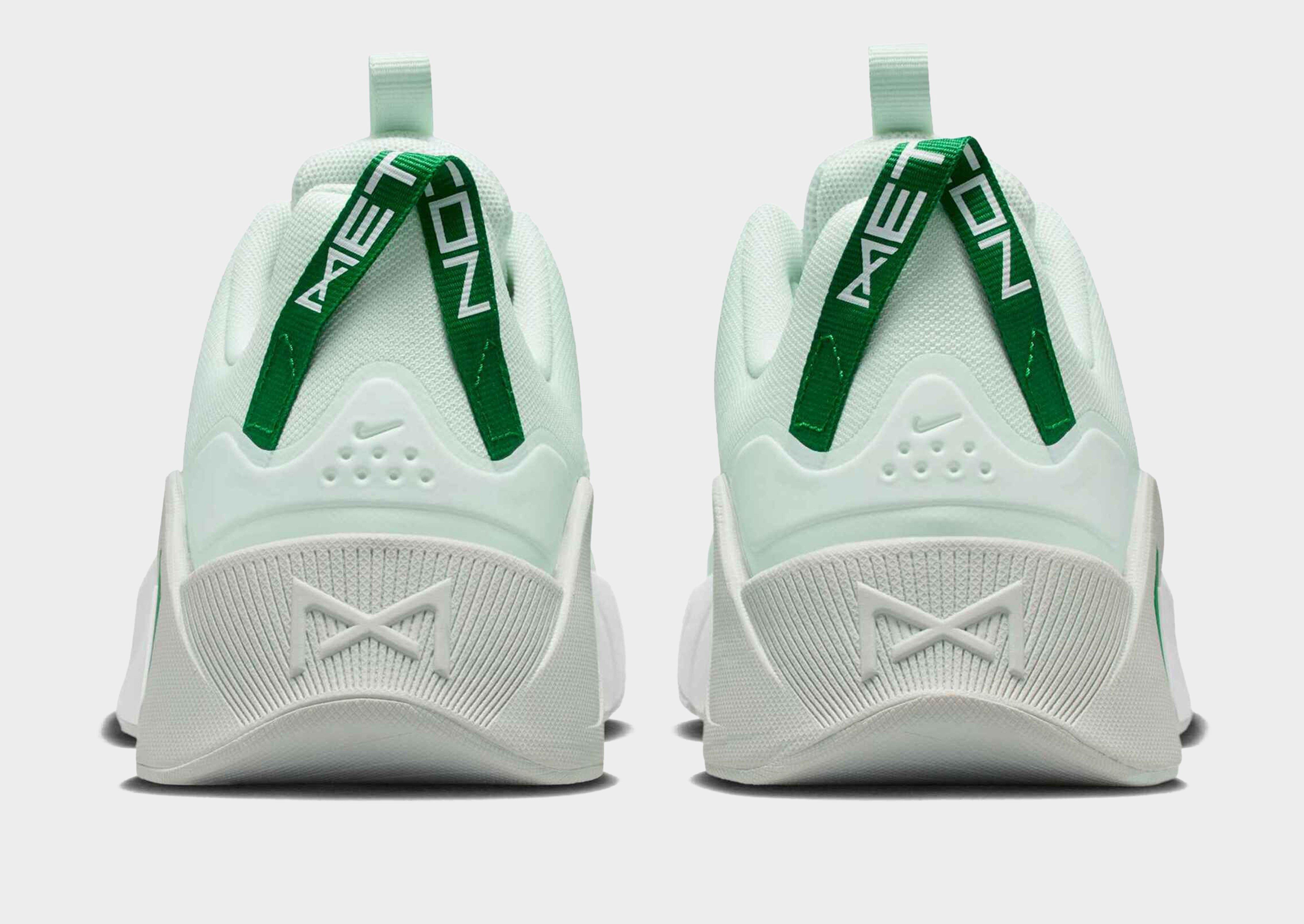 Nike WOMEN'S TRAINING SHOES