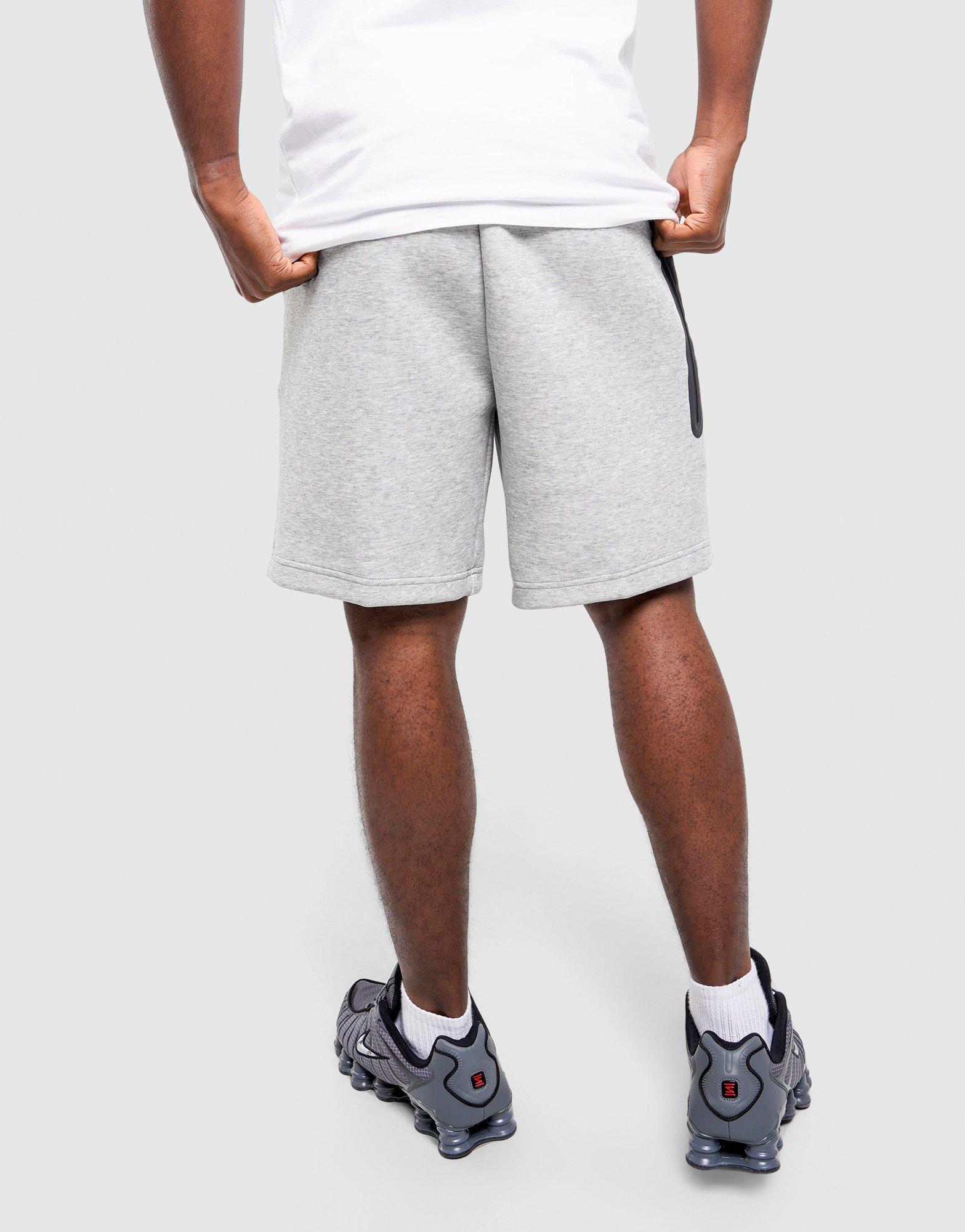 Nike TECH SHORT