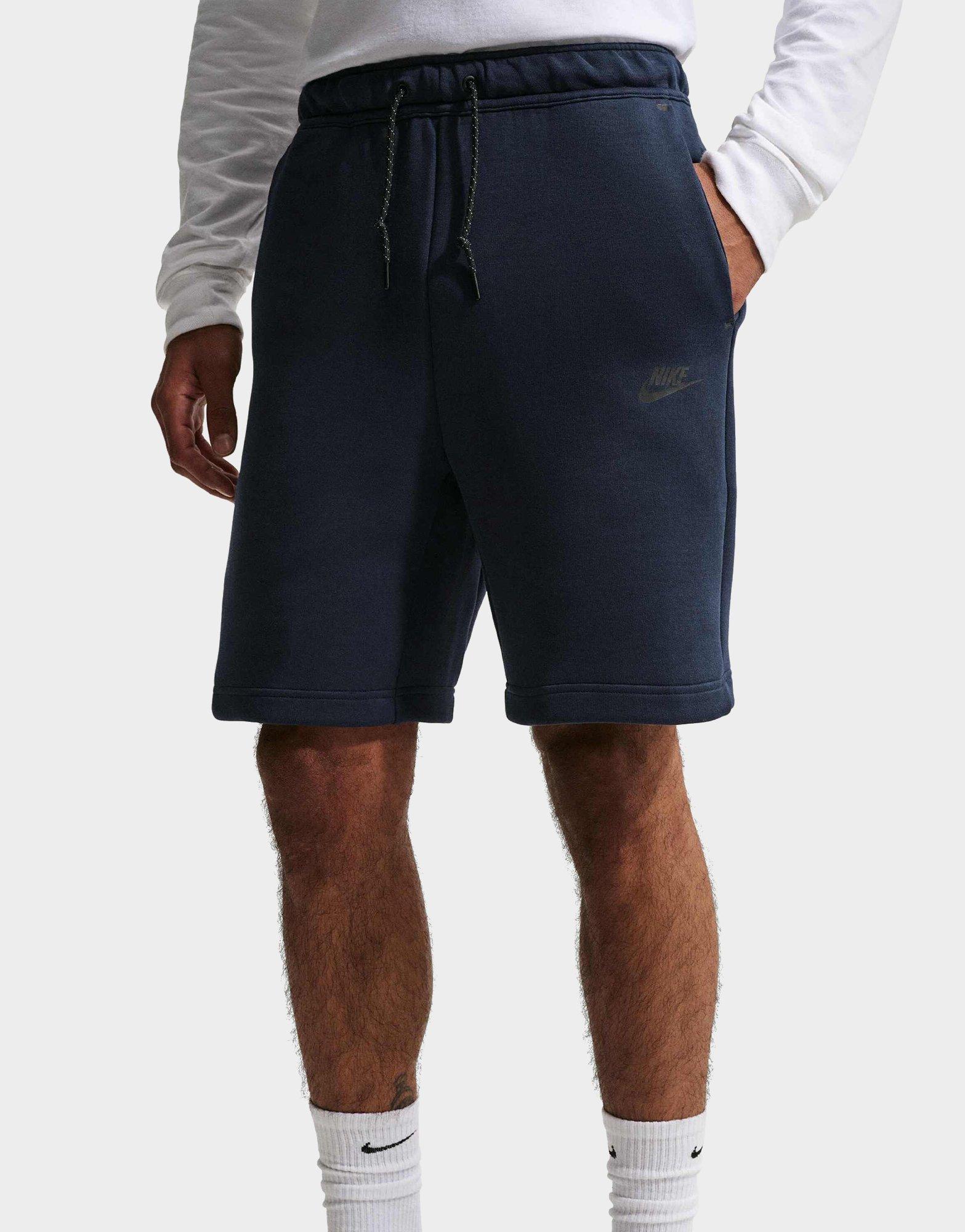 Nike TECH SHORT