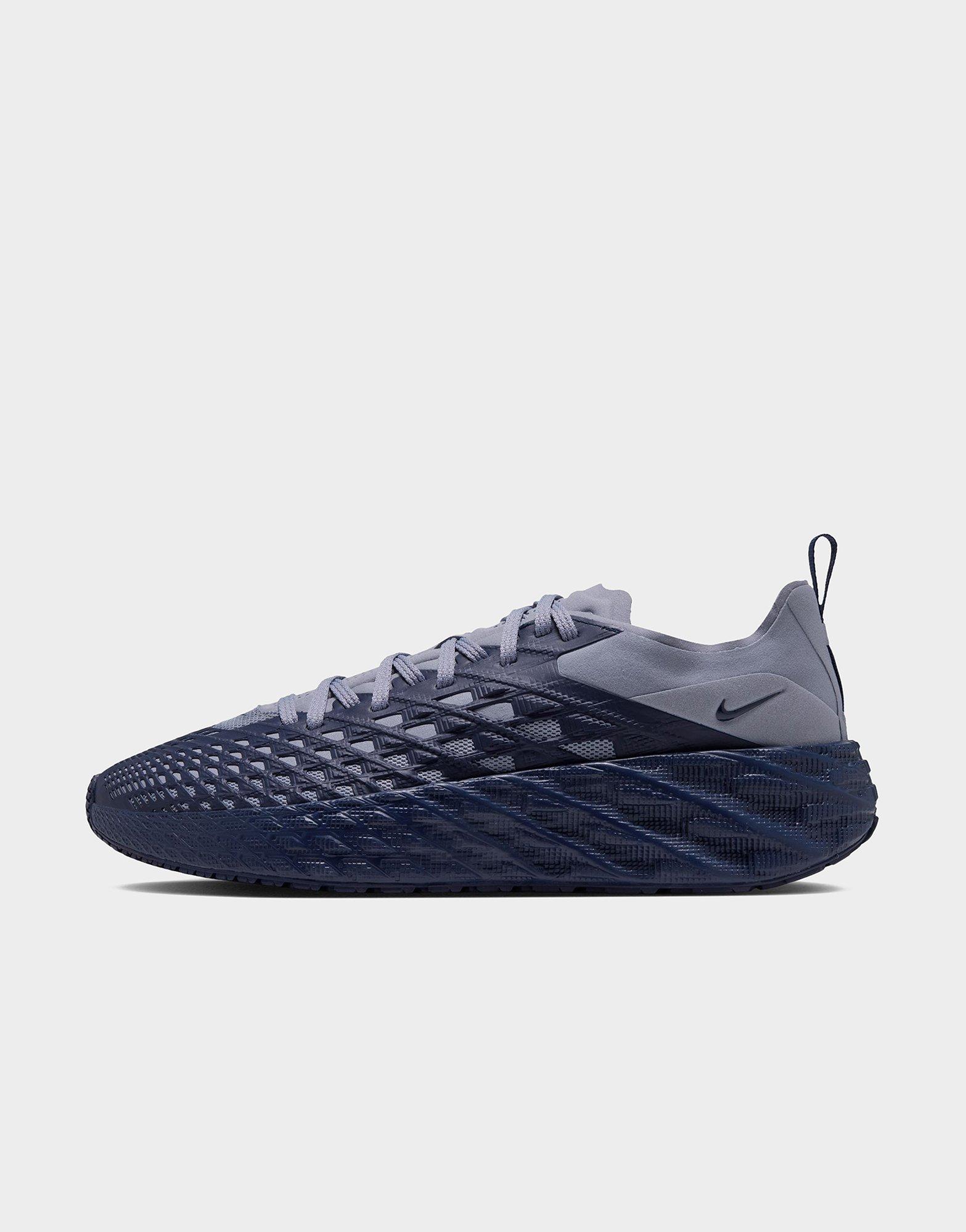 Nike Ava Edge