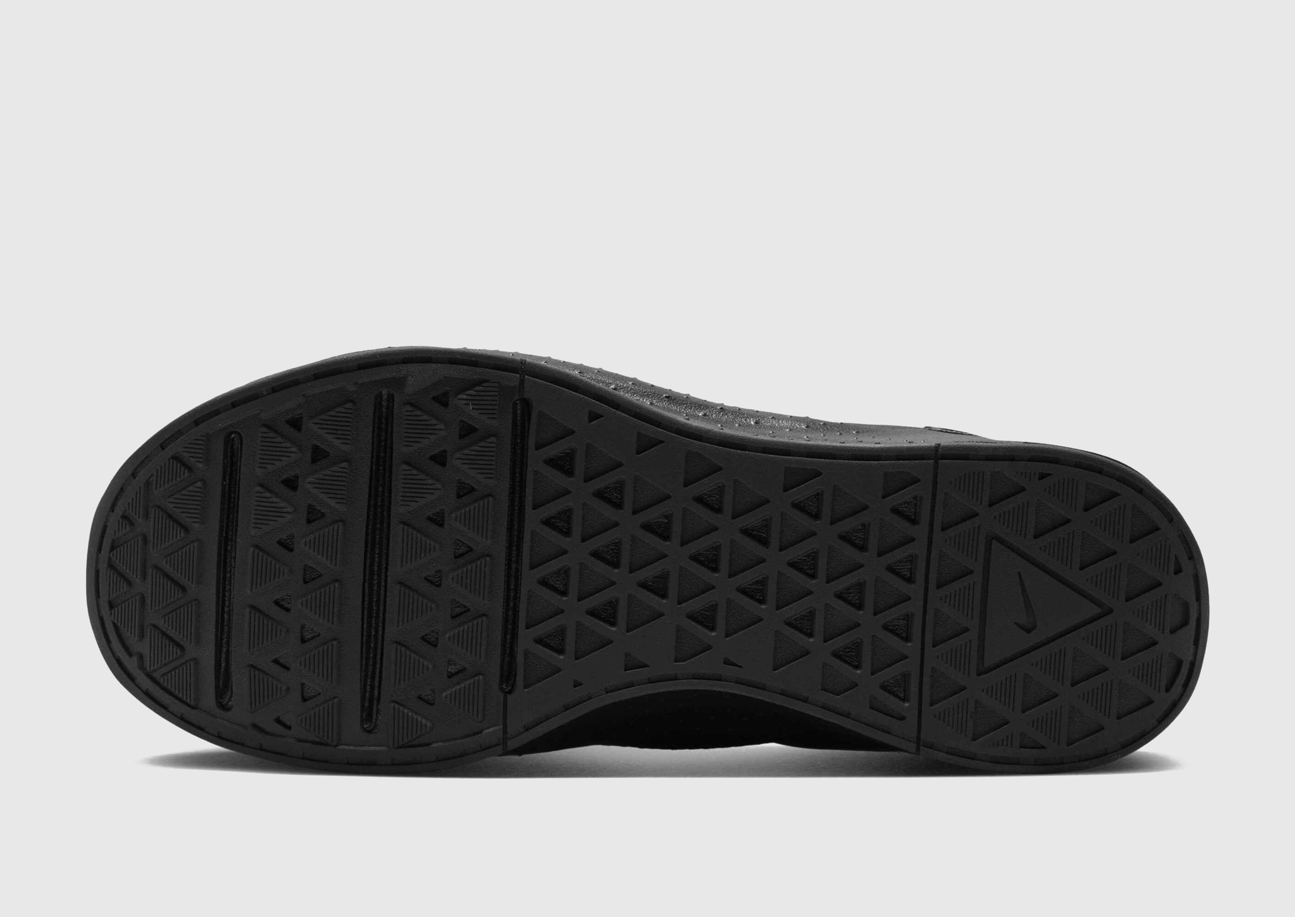 Nike MEN'S TRAINING SHOES MC