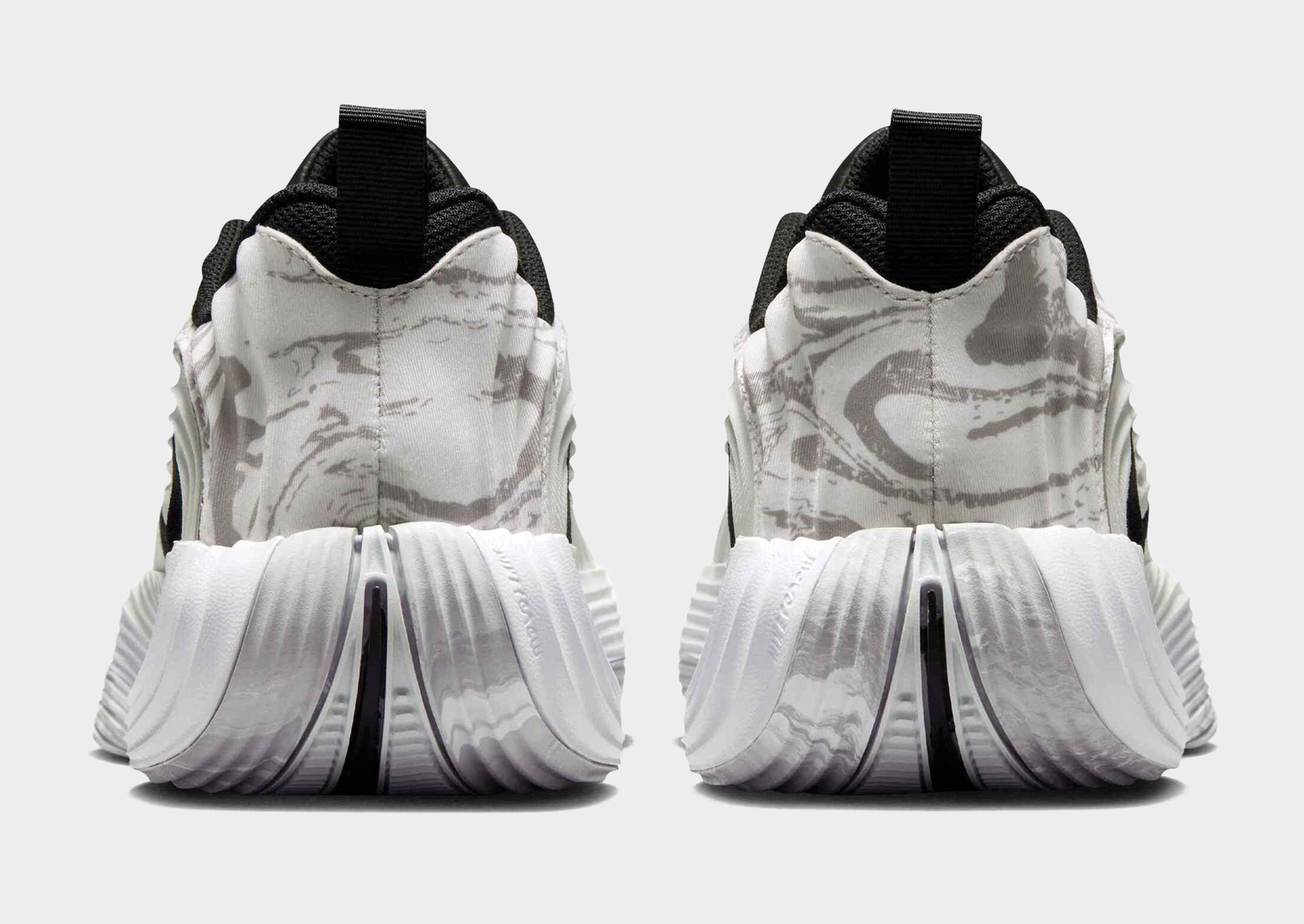 Nike BASKETBALL SHOES