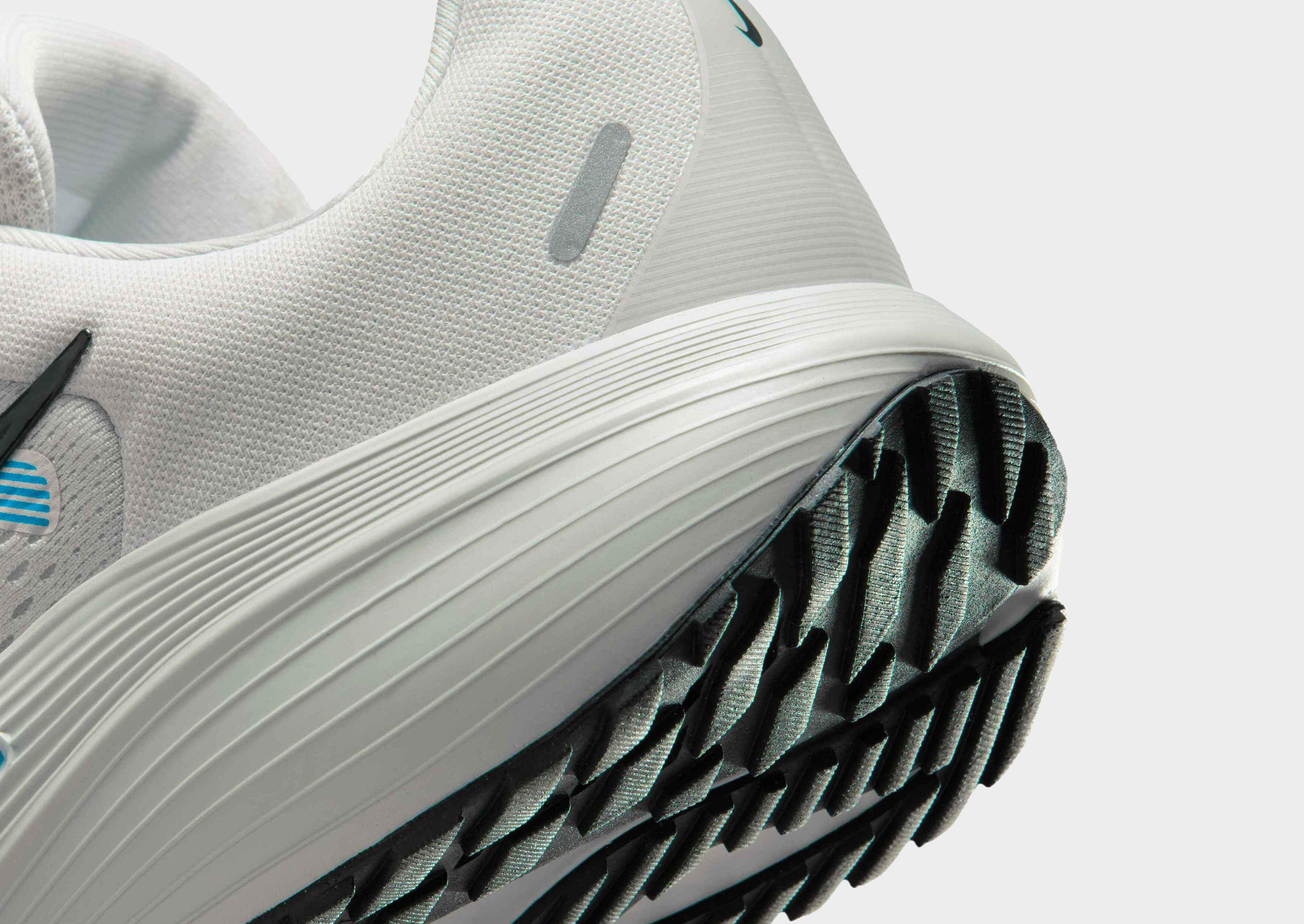Nike Run Defy