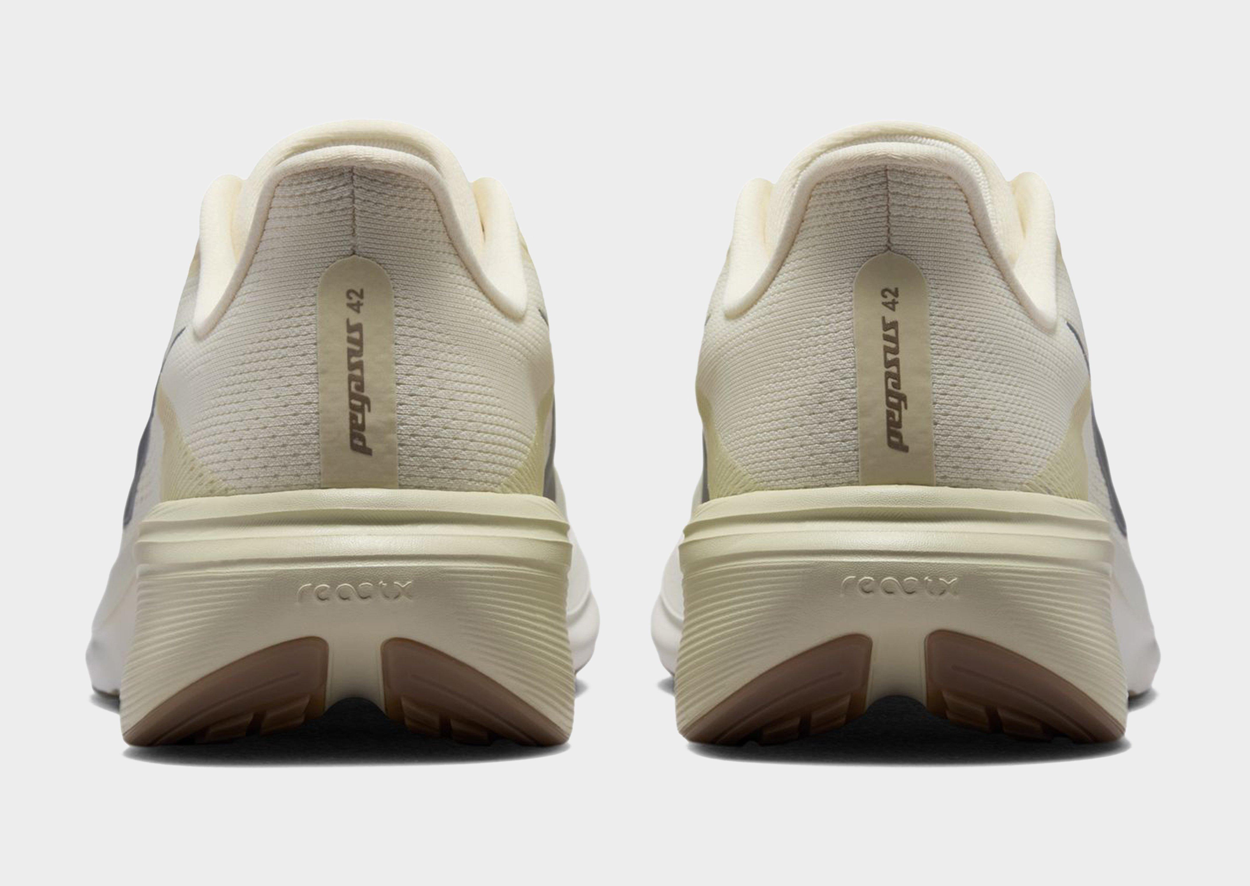 Nike Run Defy