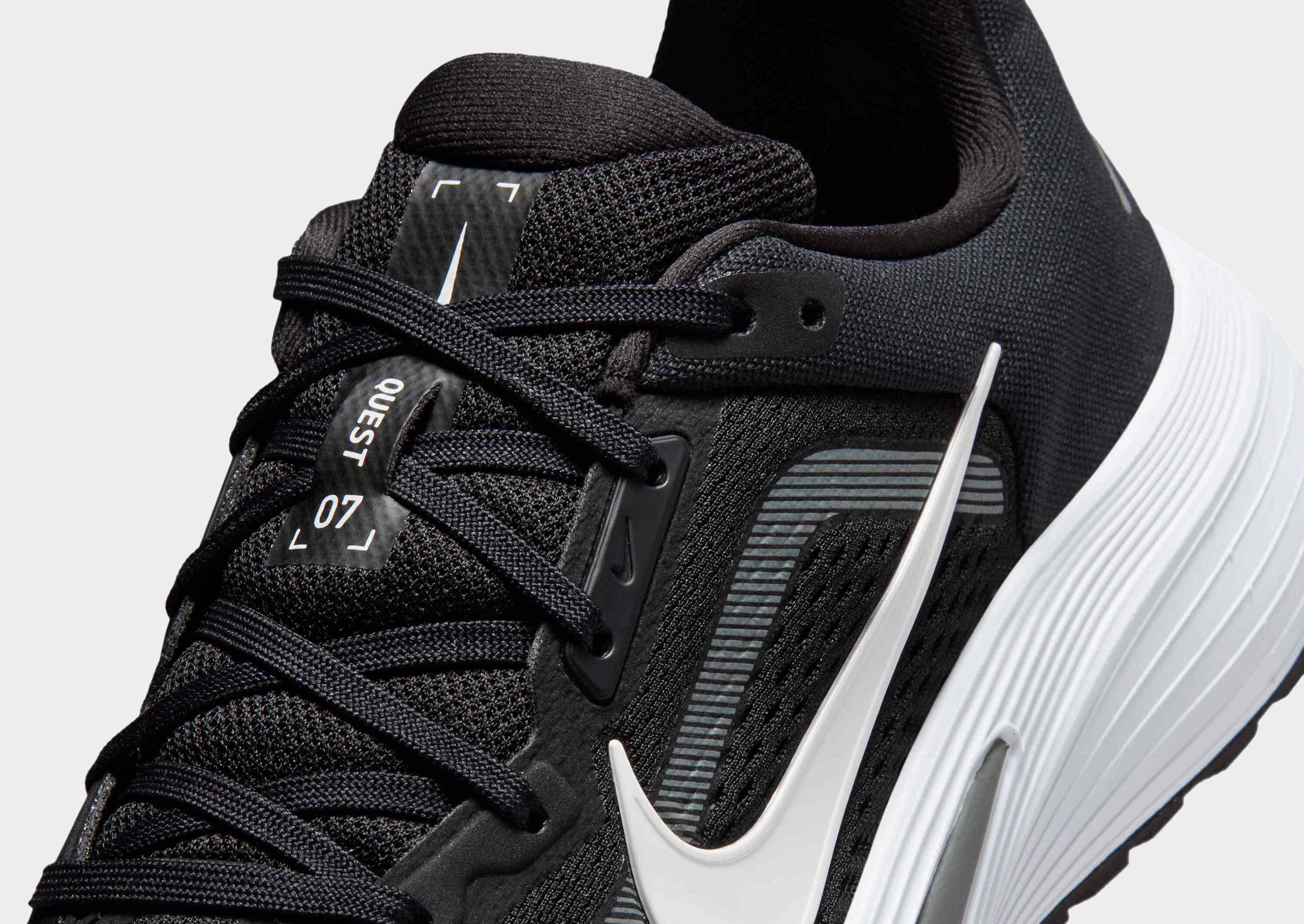 Nike WOMEN'S ROAD RUNNING