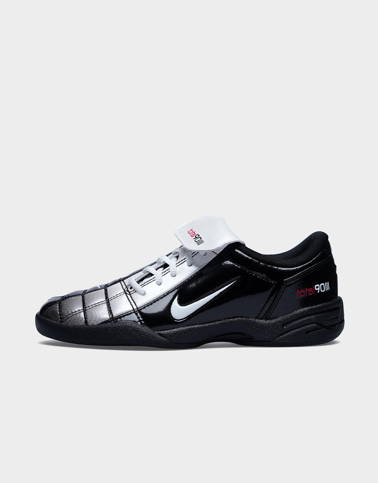 Nike WOMEN'S SHOES TOTAL90