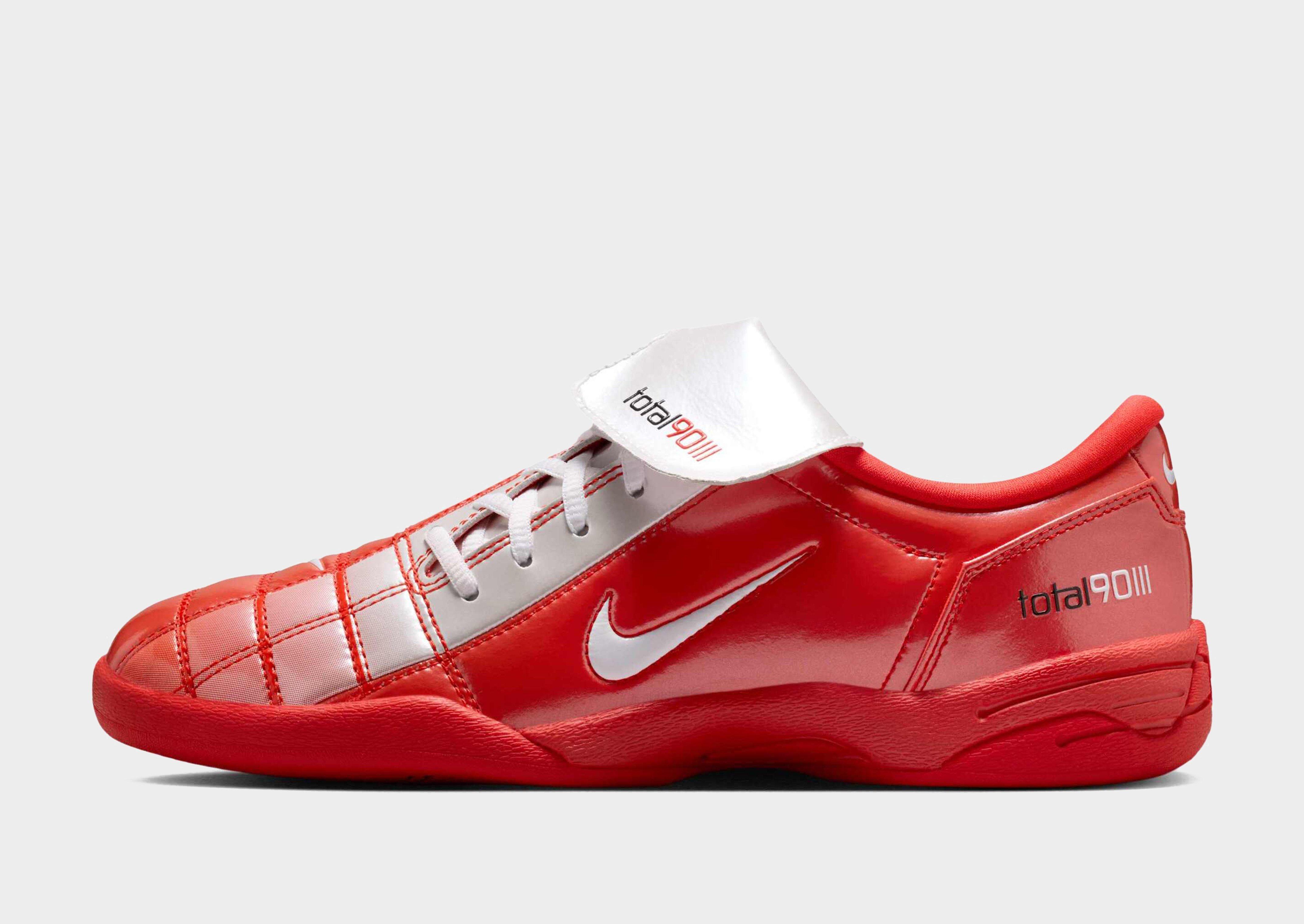 Nike Total 90 Women's